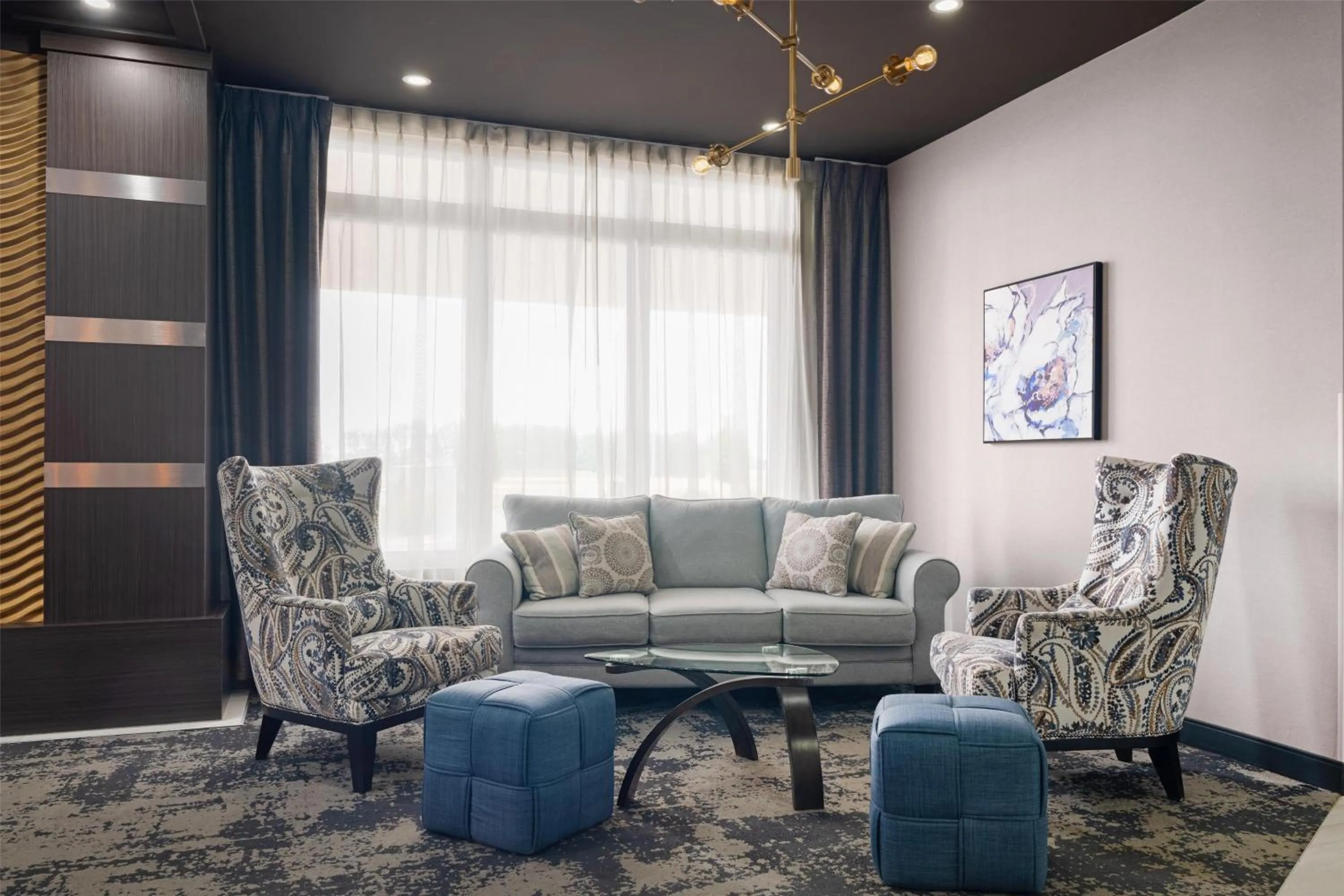 Lobby or reception in Best Western Premier Executive Residency Medicine Hat