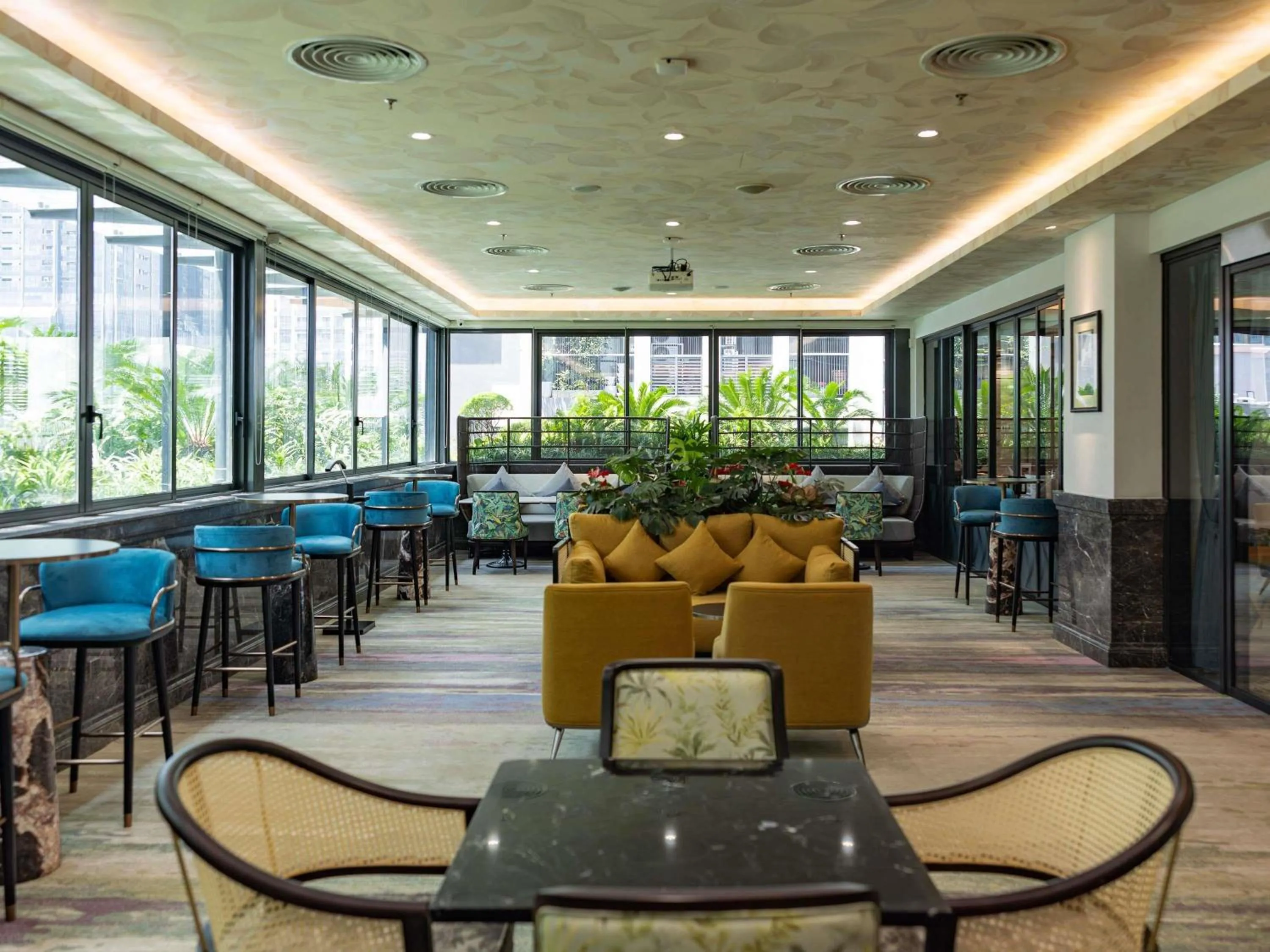 Restaurant/places to eat in Mövenpick Living West Hanoi