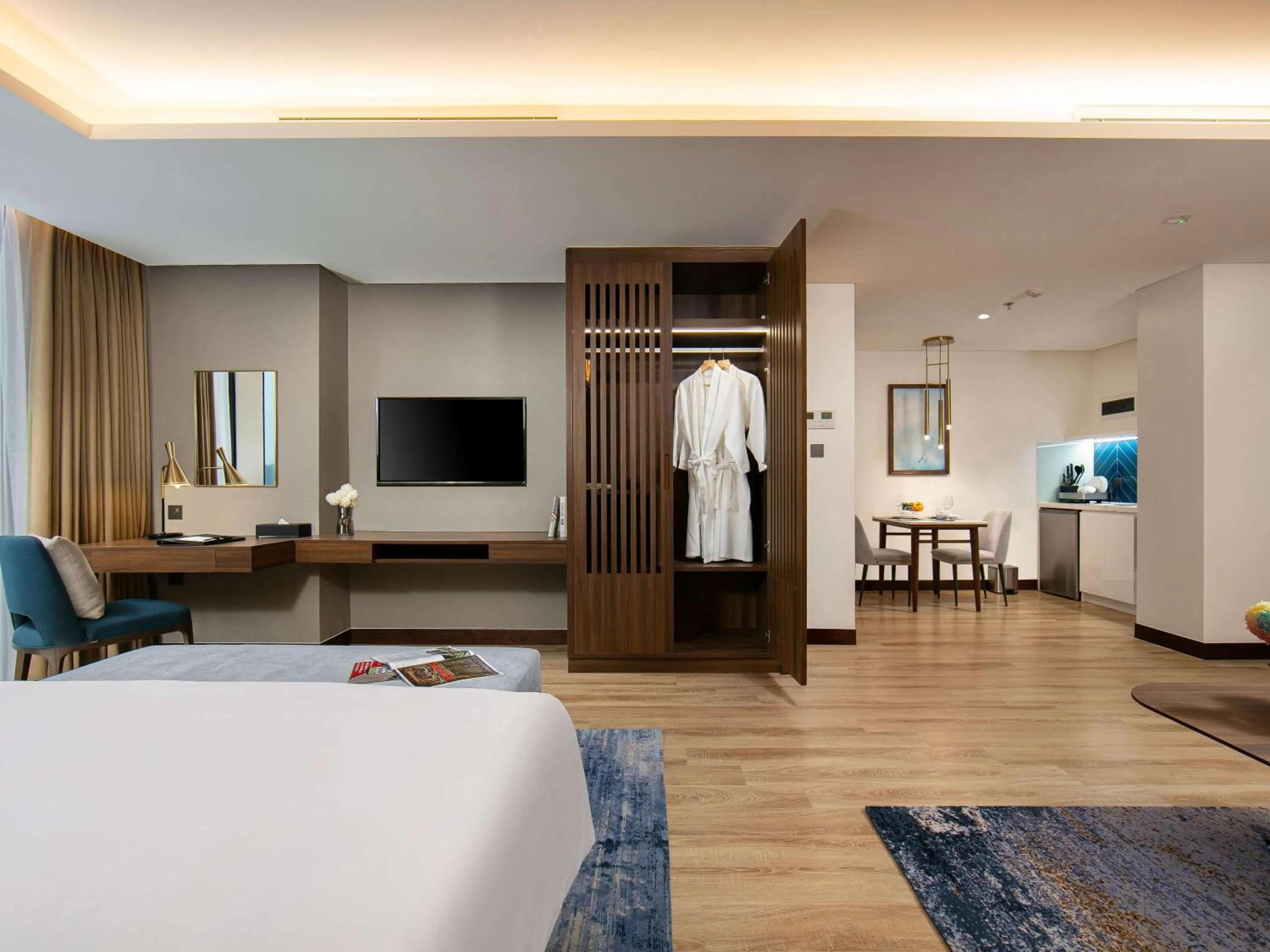 Bedroom, Bed in Eastin Hotel & Residences Hanoi