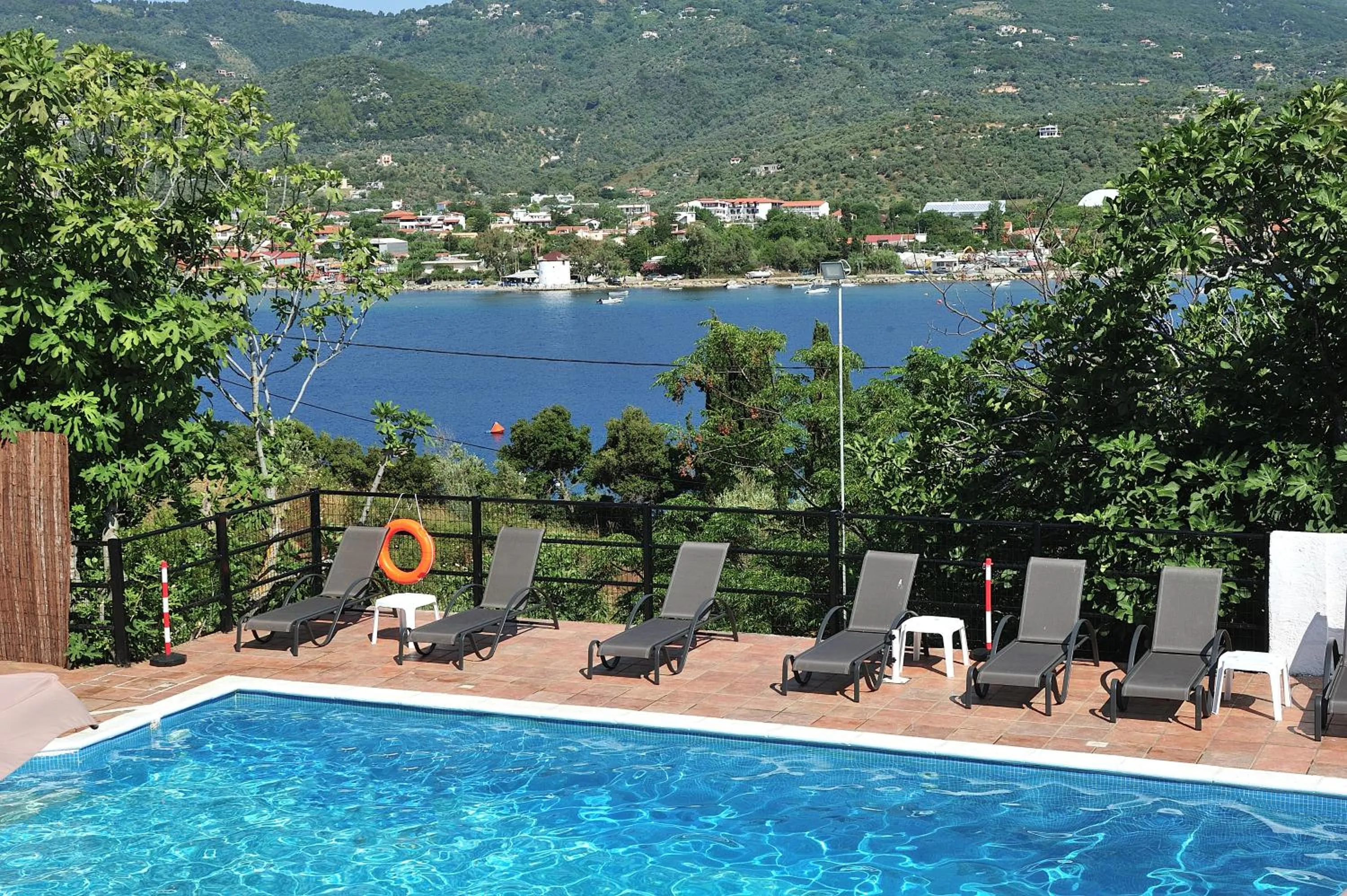 Swimming pool in Anamar Skiathos Hotel