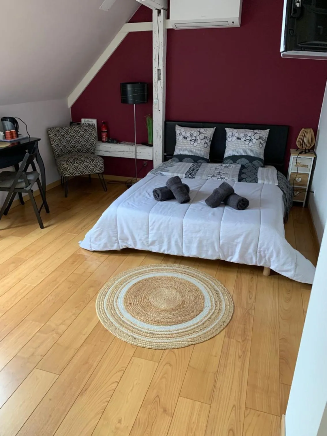 Bed in Moderne Home original design