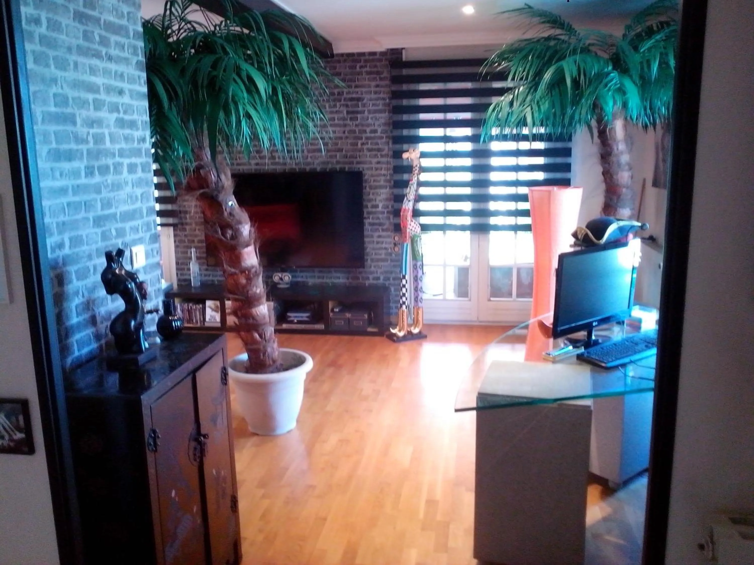 Communal lounge/ TV room in Moderne Home original design