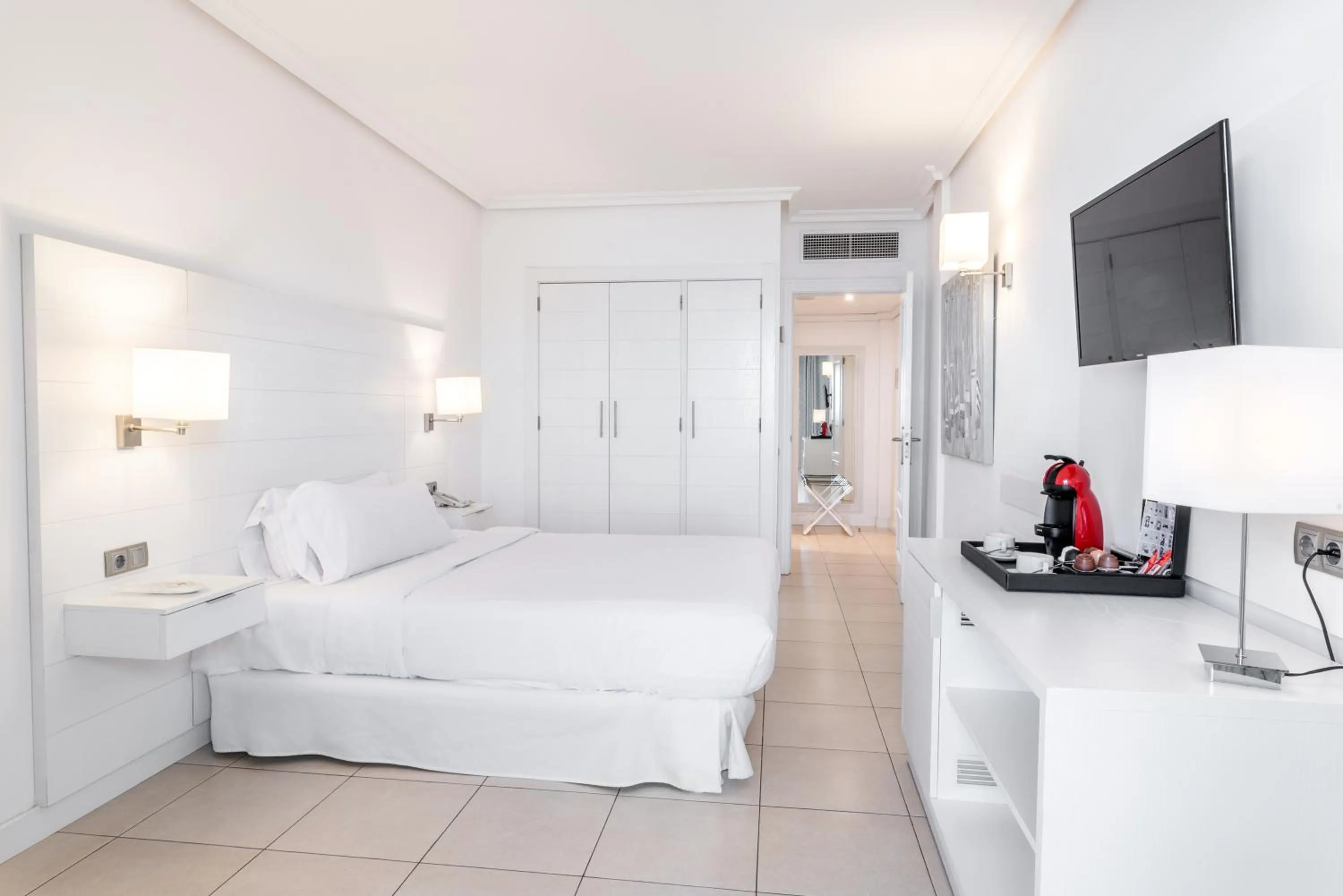 Bed in Landmar Costa los Gigantes Family Resort