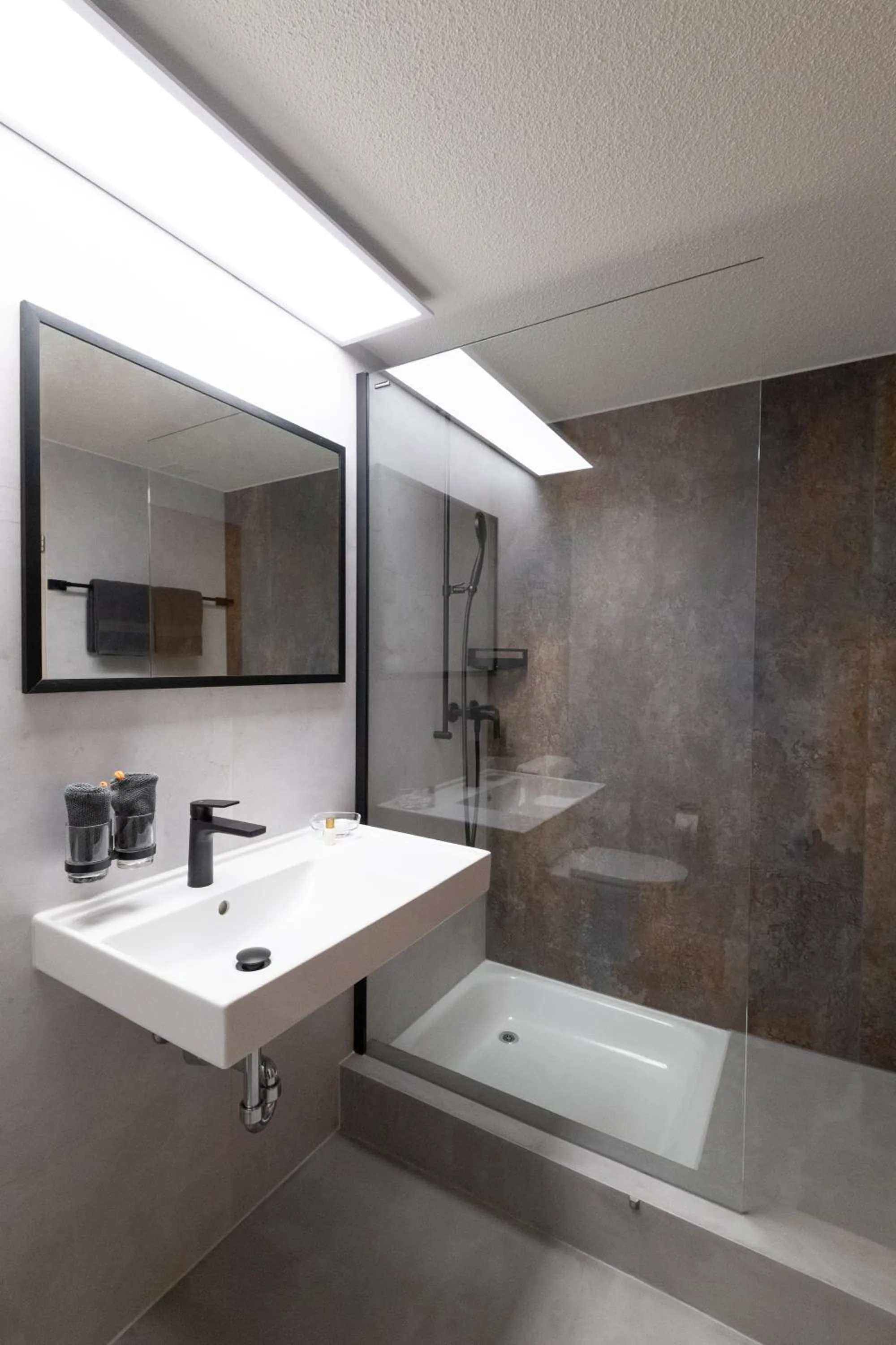 Bathroom in Hotel Roggerli