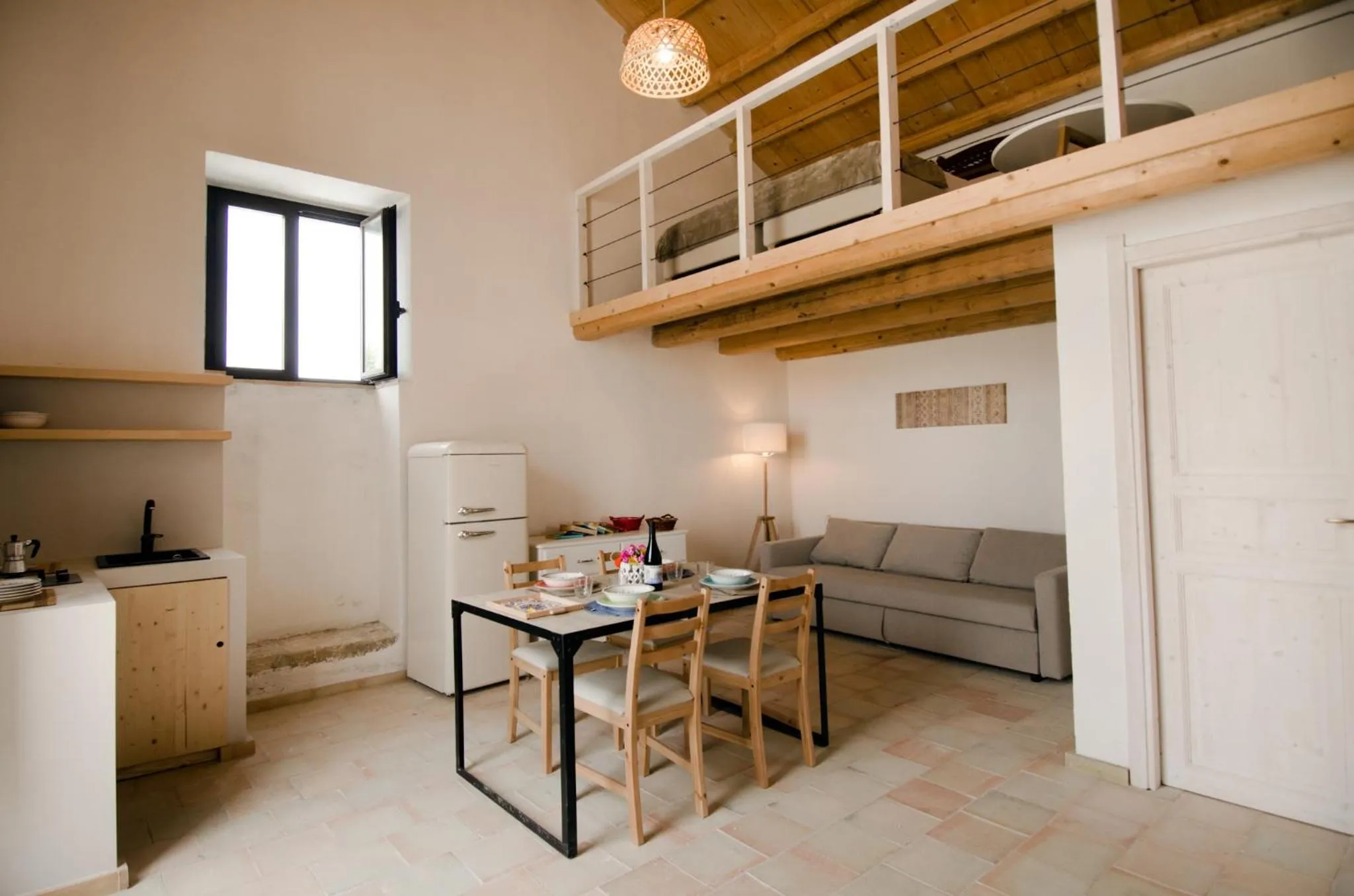 Dining area in Kapuhala Sicily