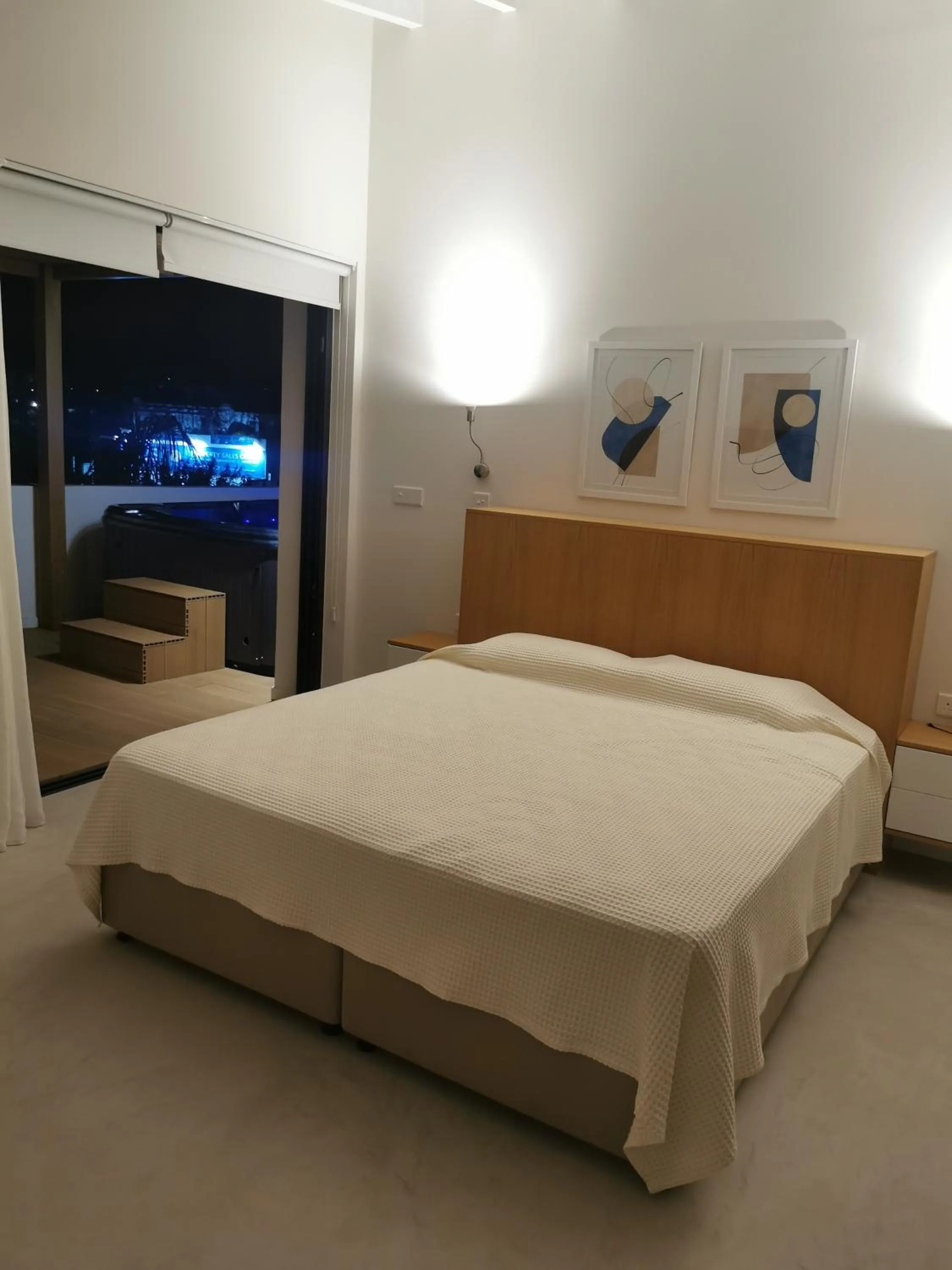 Bedroom in Y & P LATCHI HOTEL