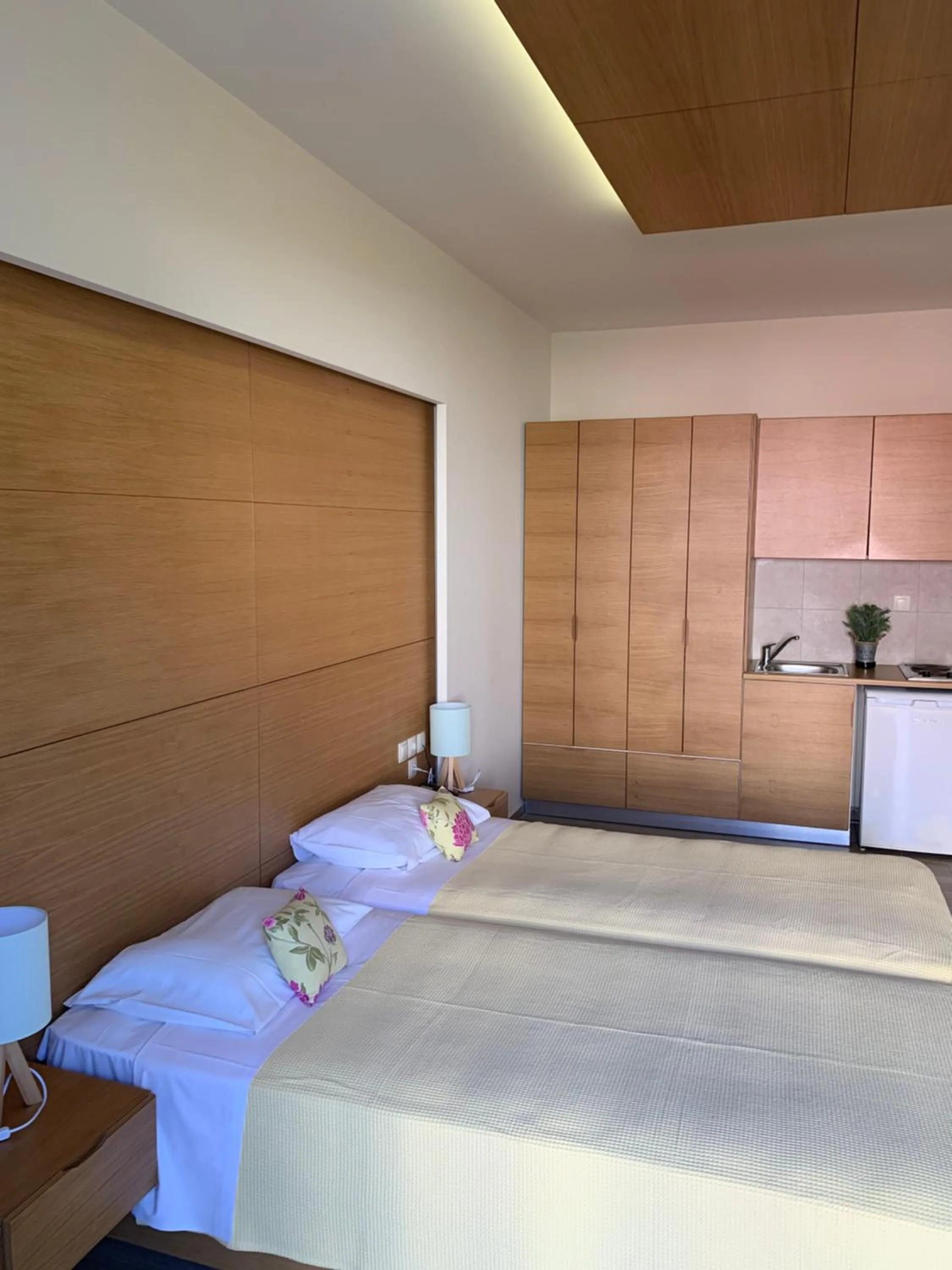 Bed in Georges Estates Hotel