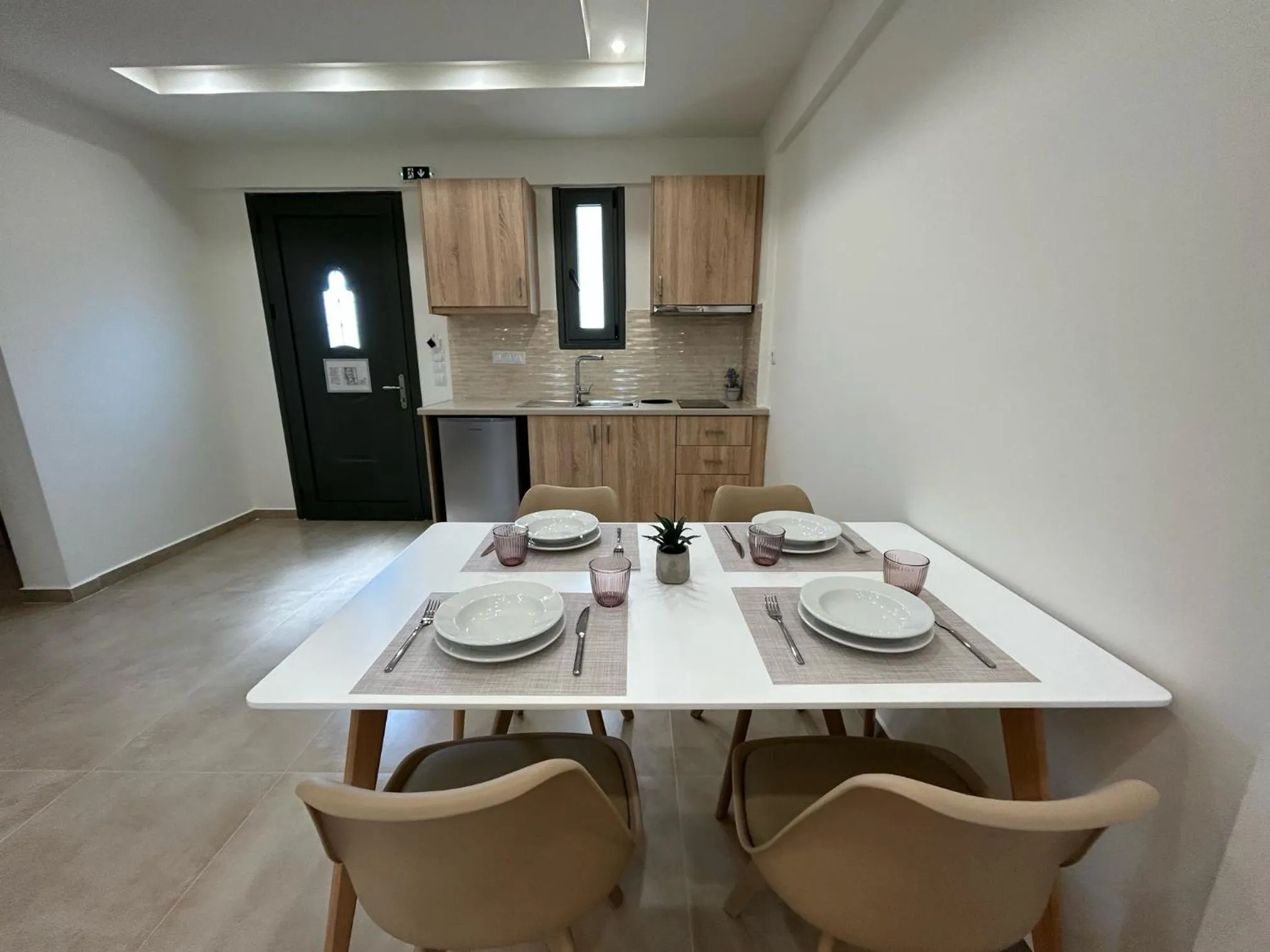 Dining area in Georges Estates Hotel