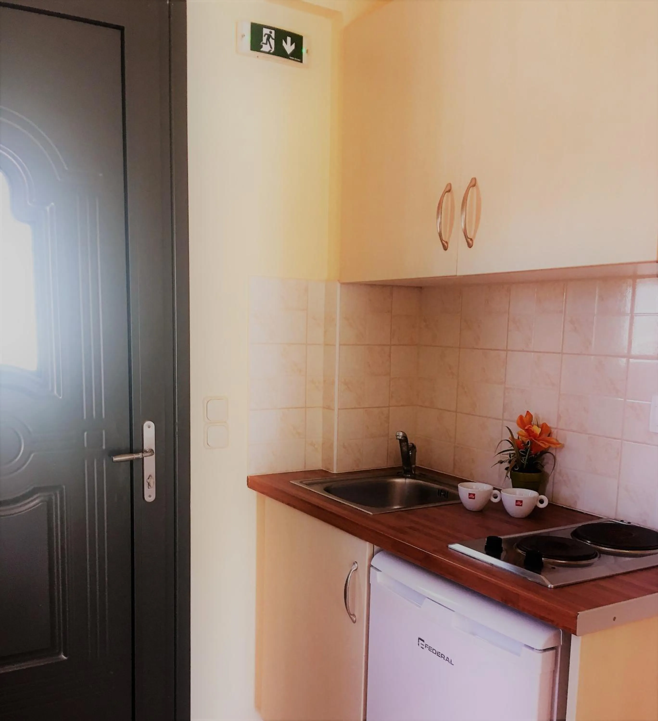 Georges Estates Hotel