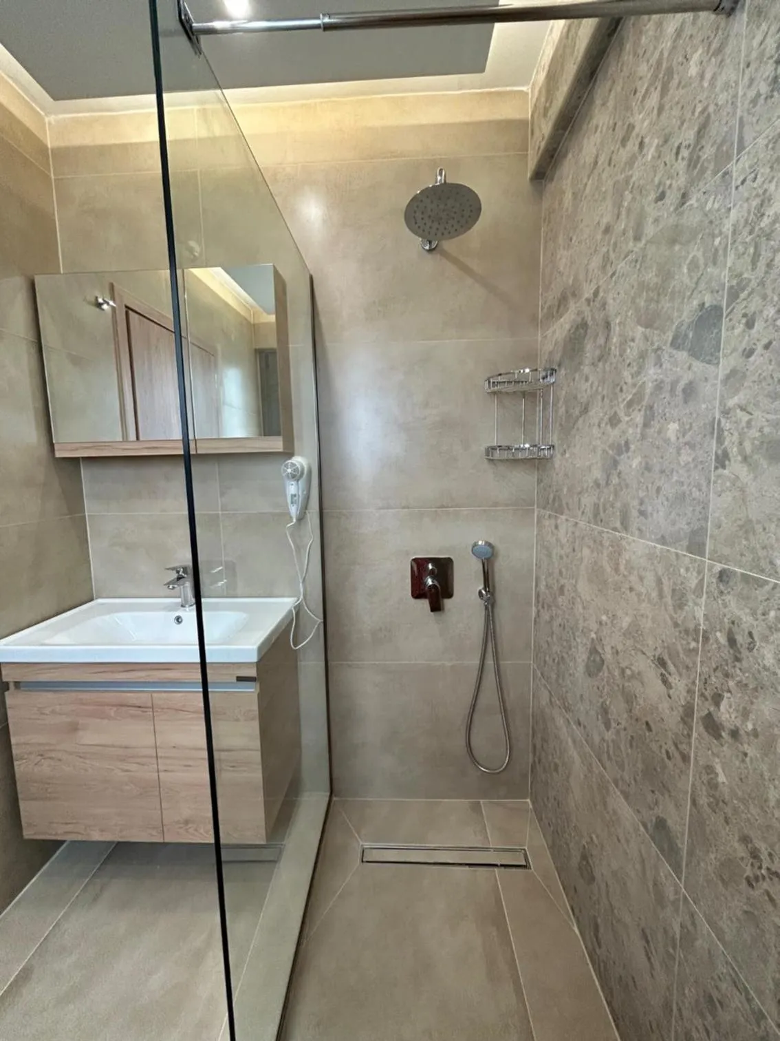 Georges Estates Hotel