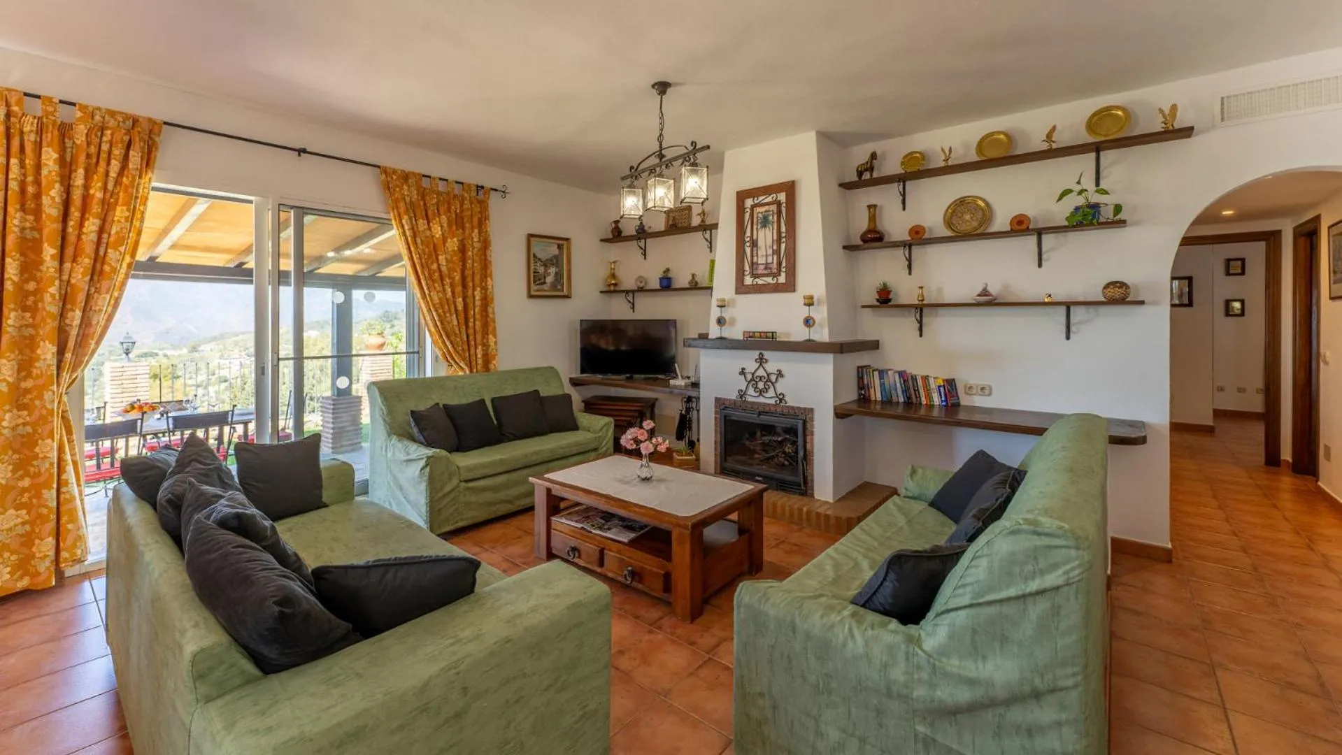 Dining area in Casa Rocío by Casitas Select