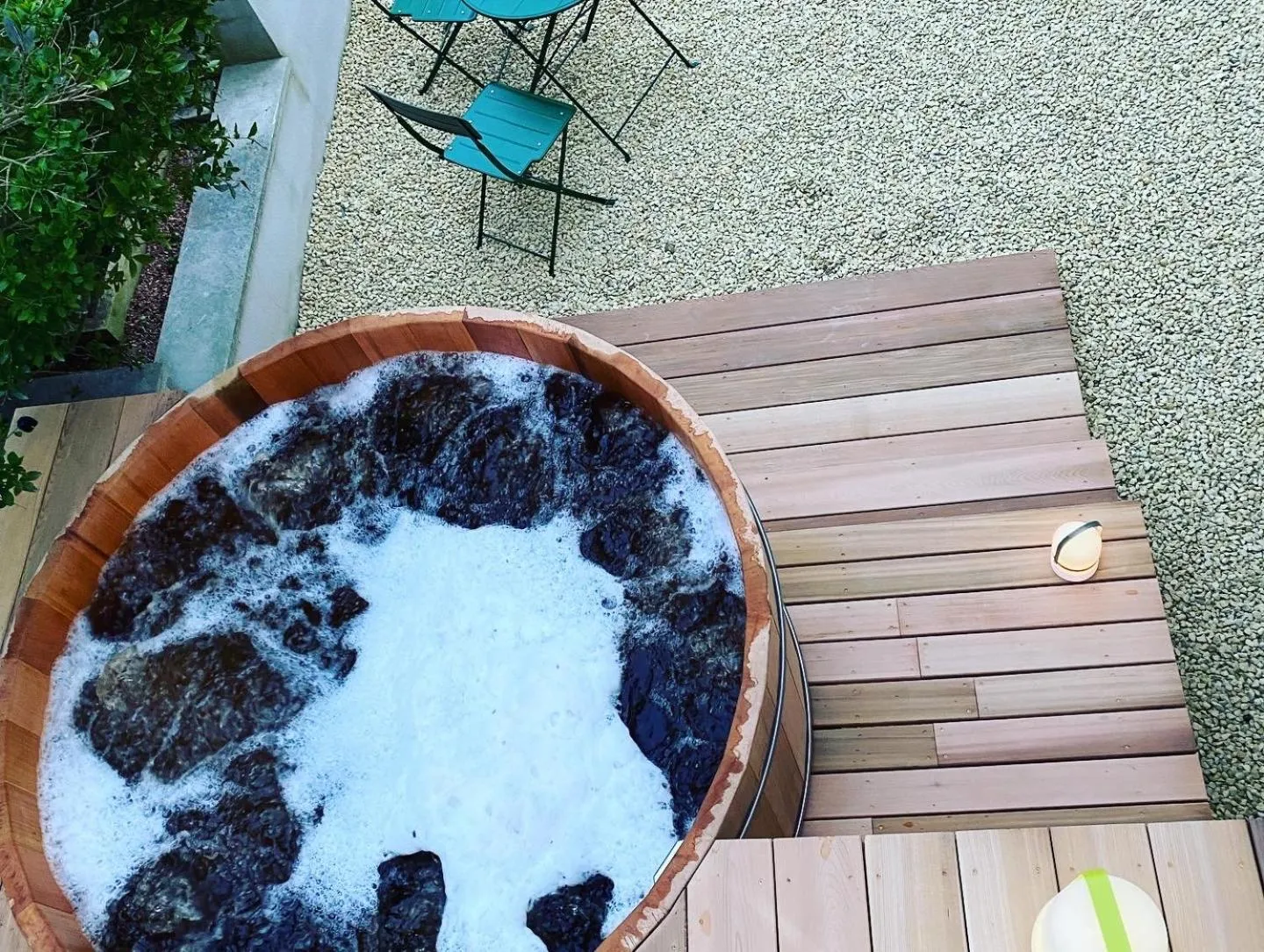 Patio in L'écrin de verdure GITE VERVEINE