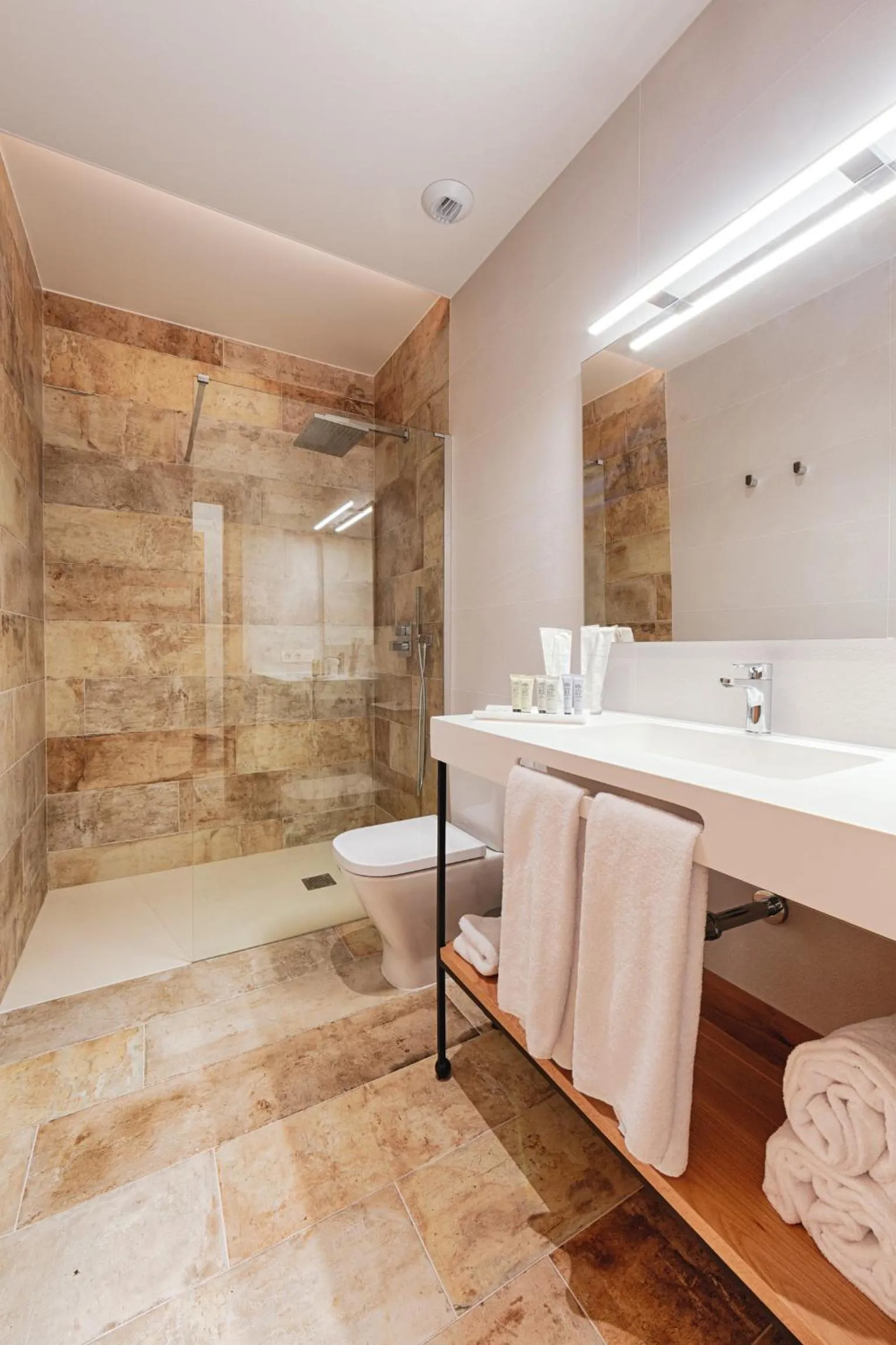 Bathroom in Hotel rural La Tejera