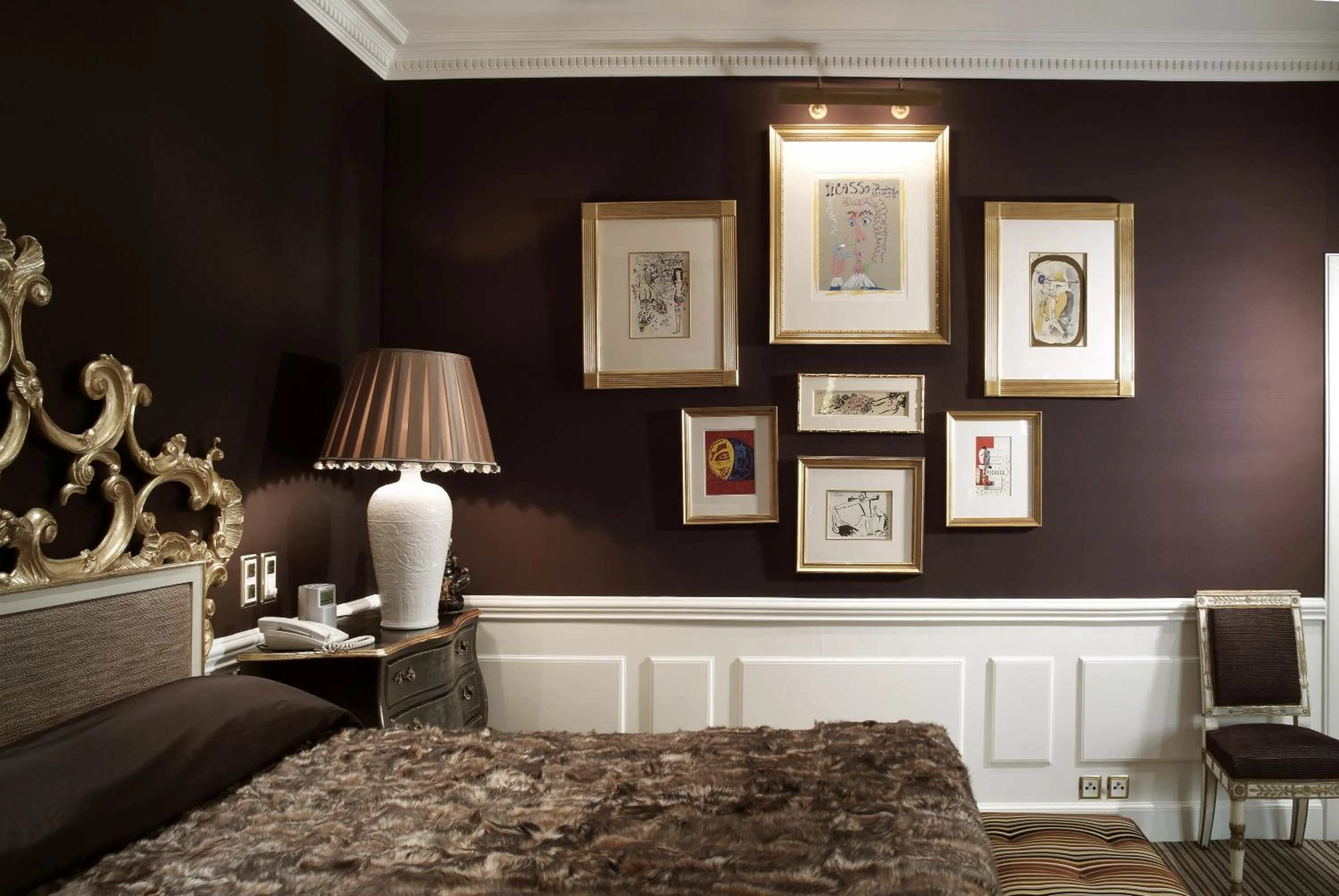 Facade/entrance, Bed in Hotel d'Angleterre