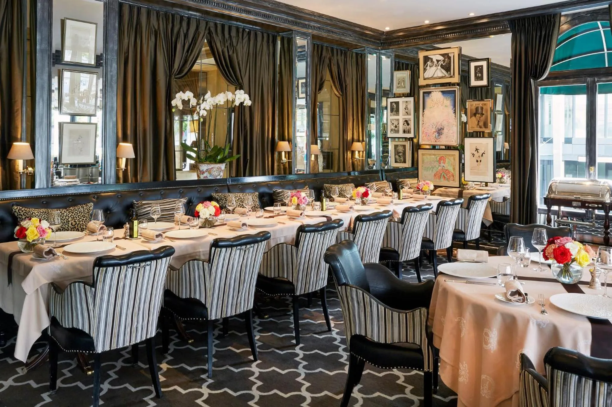 Restaurant/places to eat in Hotel d'Angleterre