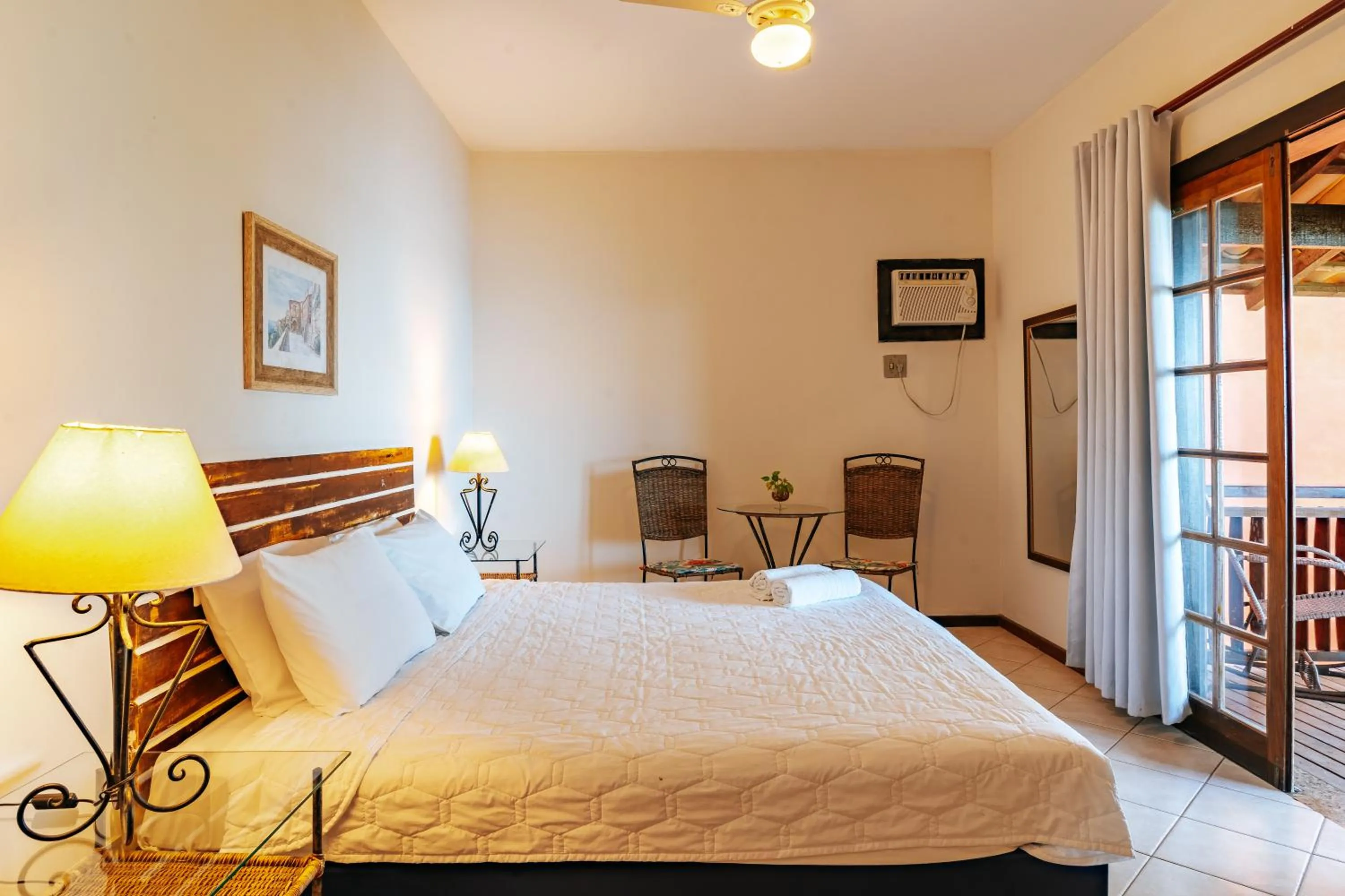 Bedroom, Bed in Hotel Cave do Sol