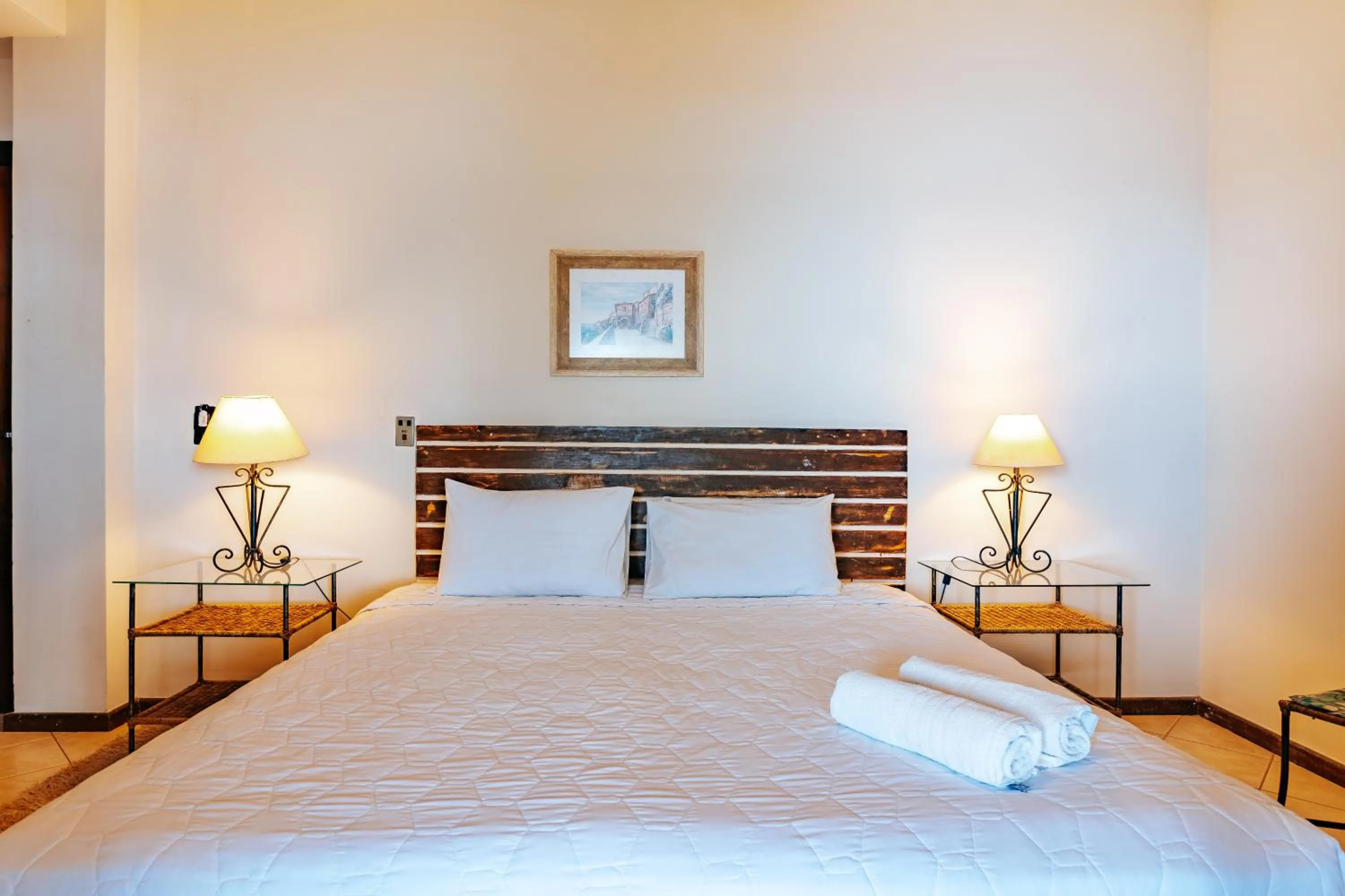 Bedroom, Bed in Hotel Cave do Sol