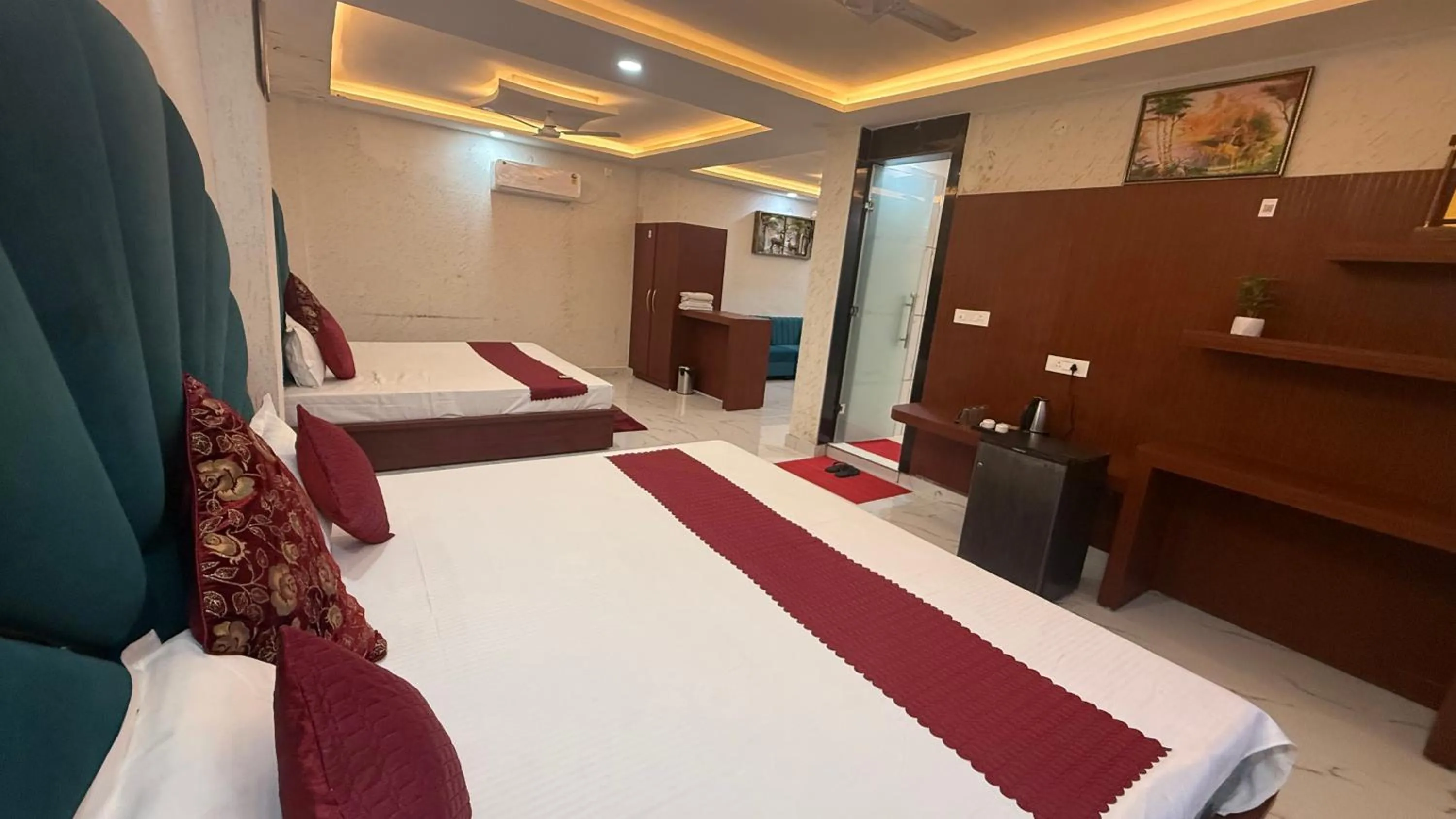 Bed in Bundeli Farm Resort & Banquet Orchha