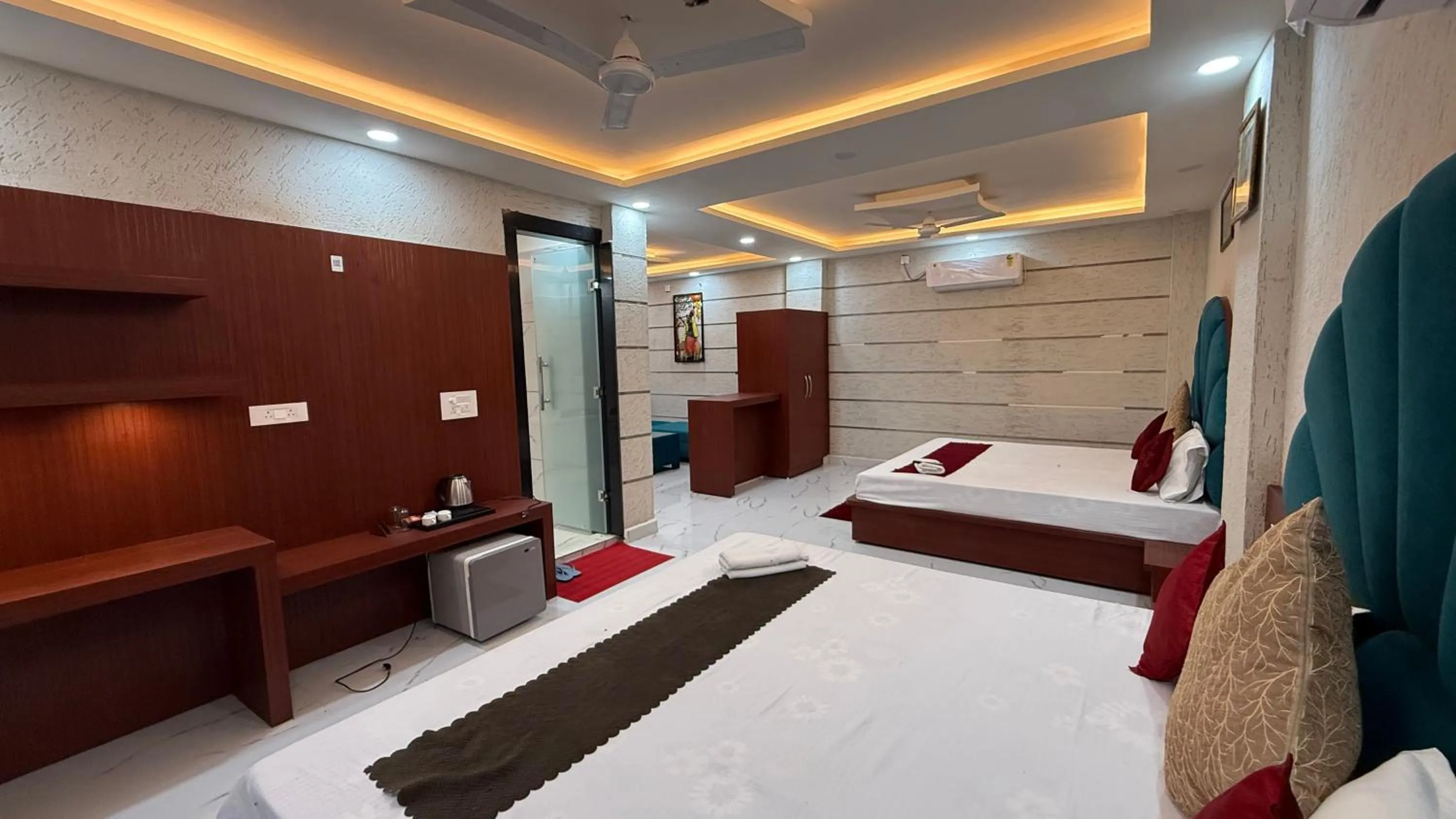 Photo of the whole room, Bed in Bundeli Farm Resort & Banquet Orchha