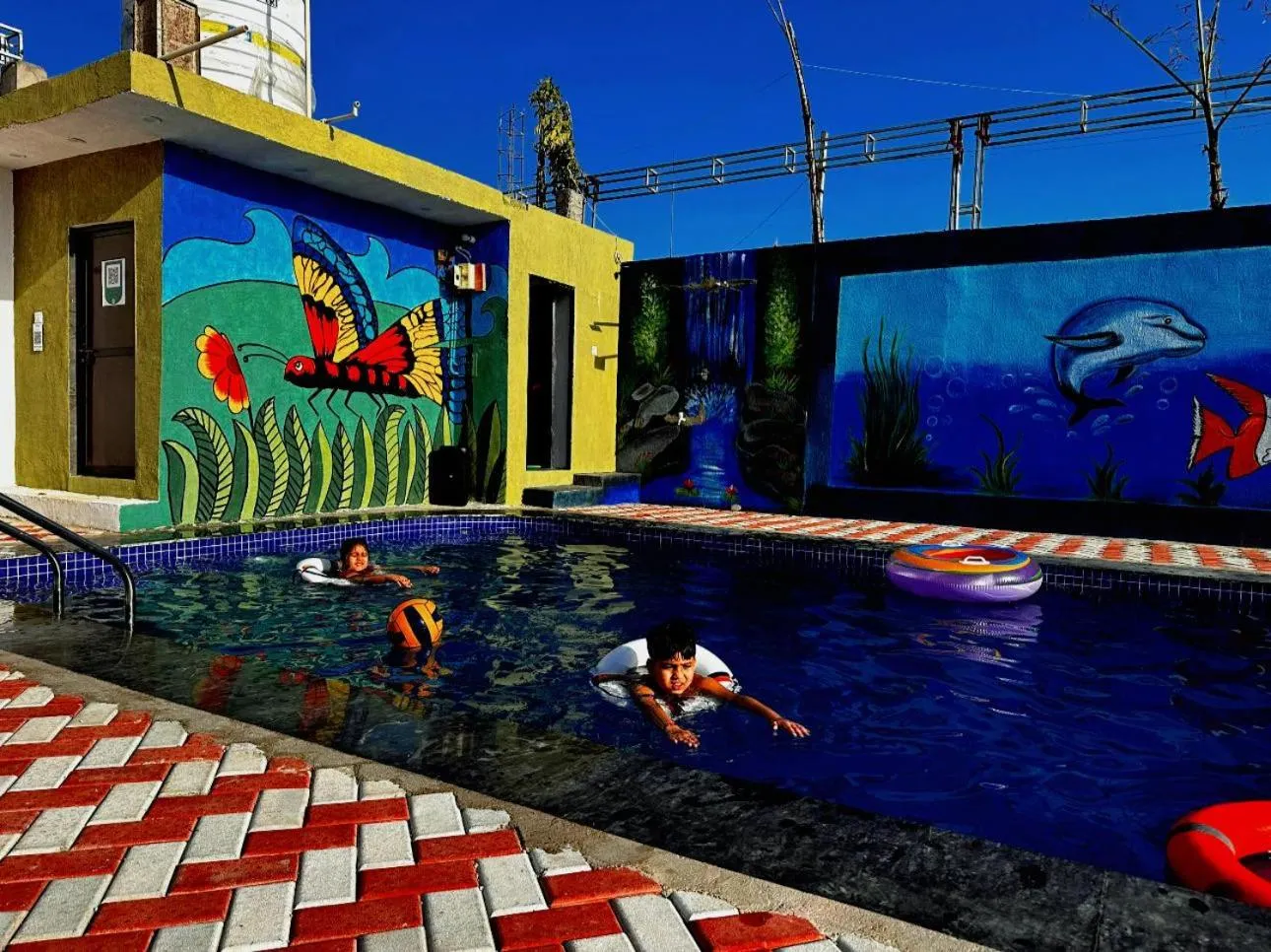 Pool view in Bundeli Farm Resort & Banquet Orchha