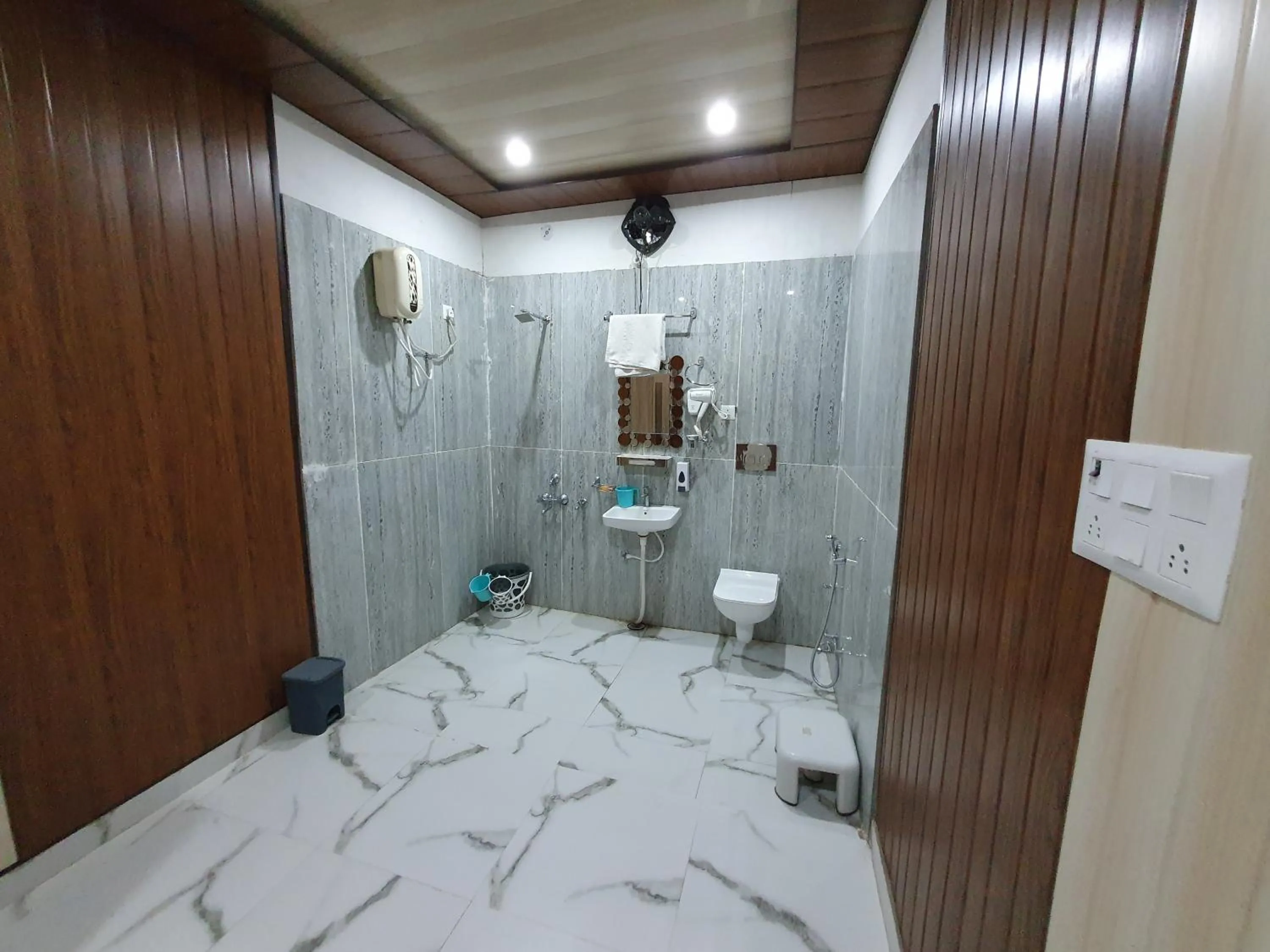 Bathroom in Bundeli Farm Resort & Banquet Orchha