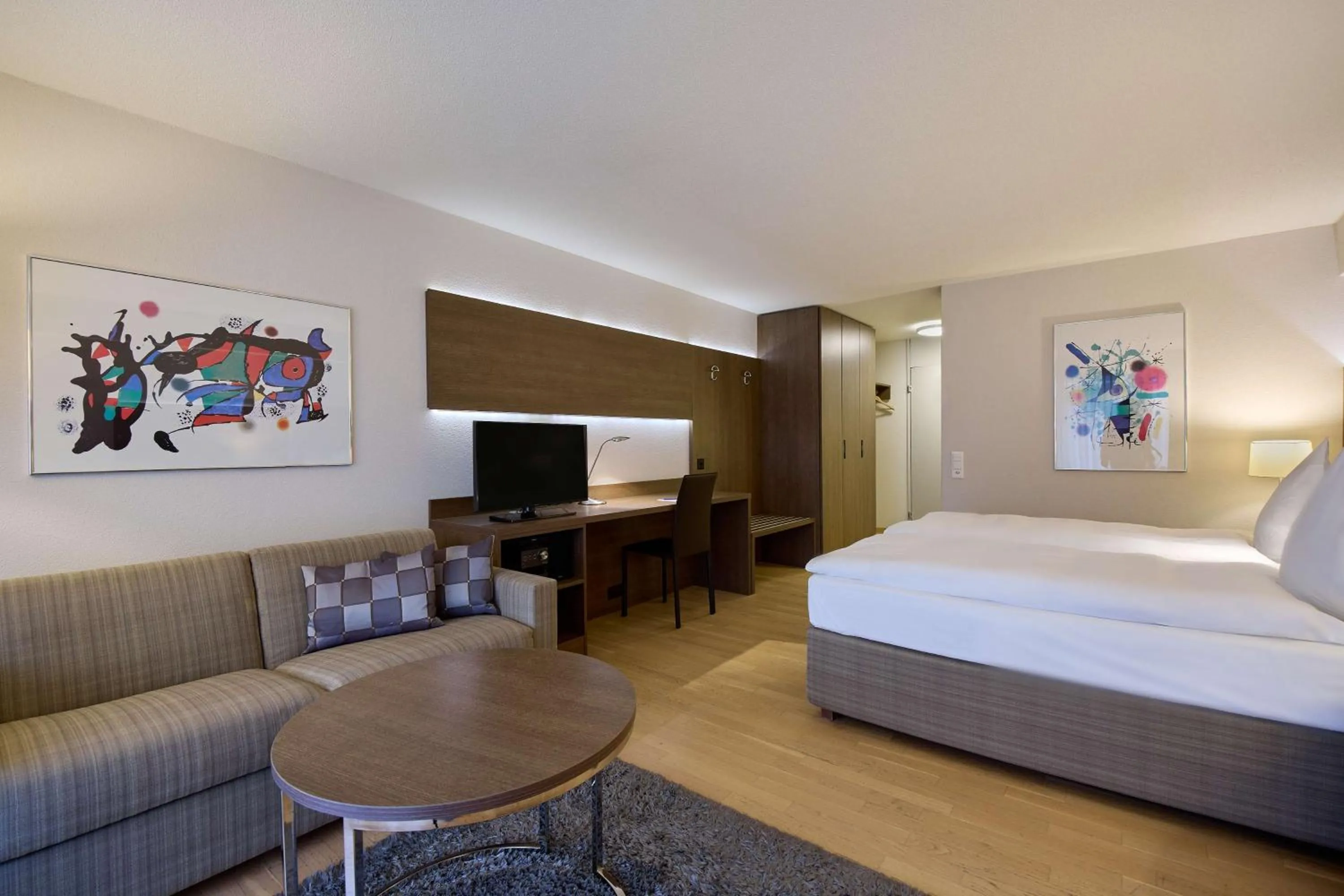 Bedroom, Bed in Dorint Parkhotel Bad Zurzach