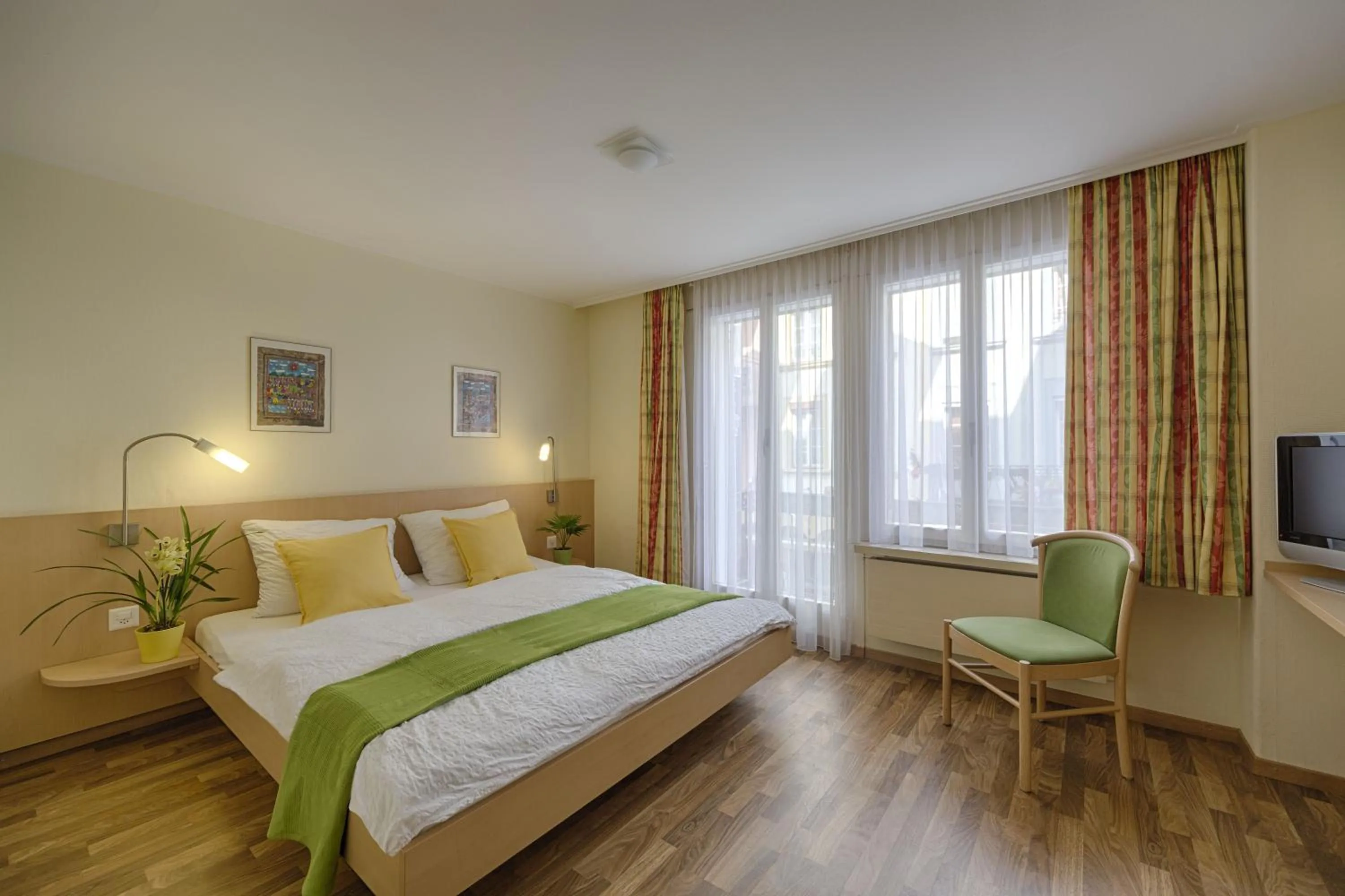 Double Room in Hotel Blume Interlaken