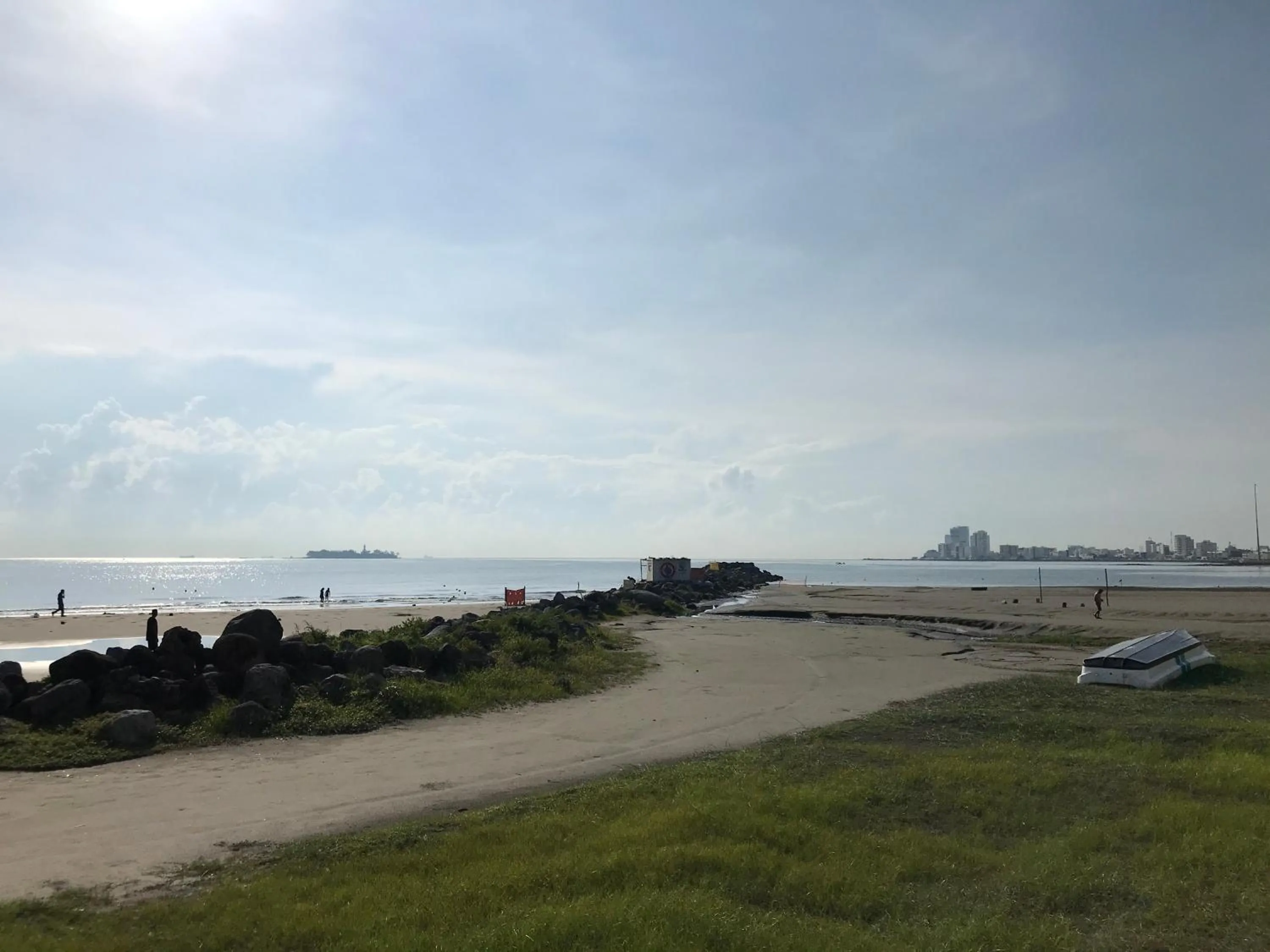 Beach in Hotel Jar8 Acuario enfrente al Acuario de Veracruz