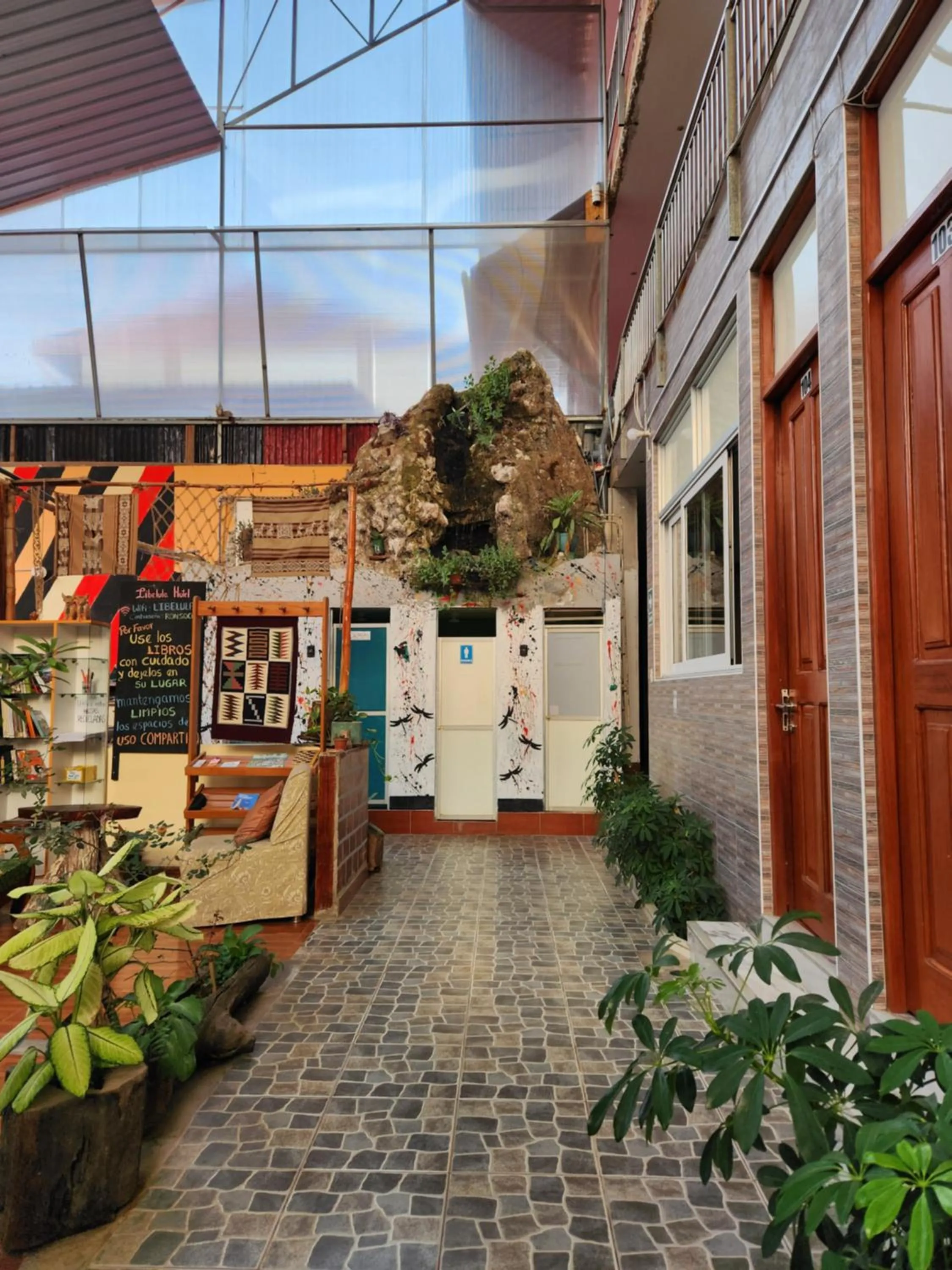 Inner courtyard view in Libélula Hotel