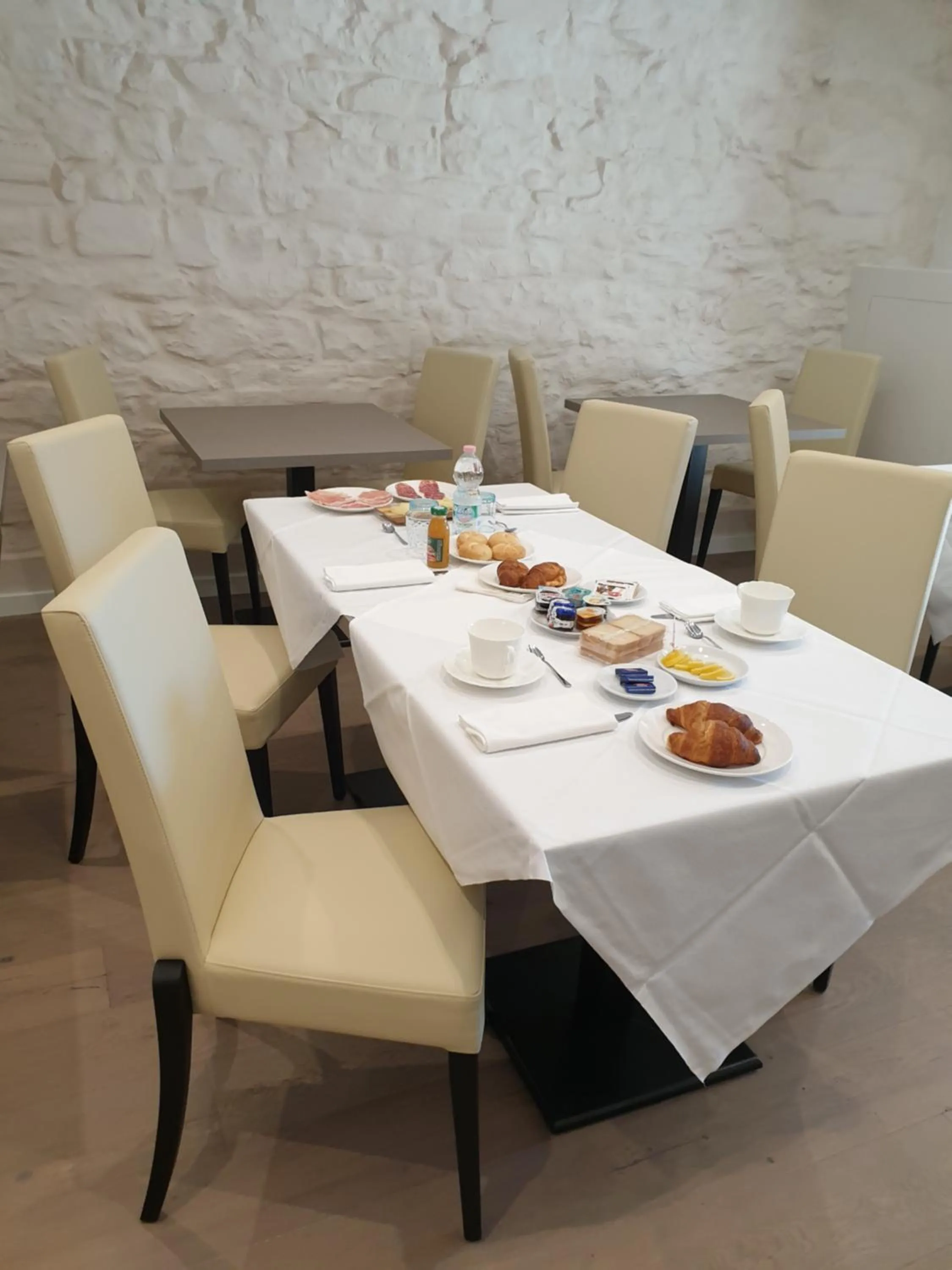 Breakfast in Hotel Boutique Castiglione del Lago