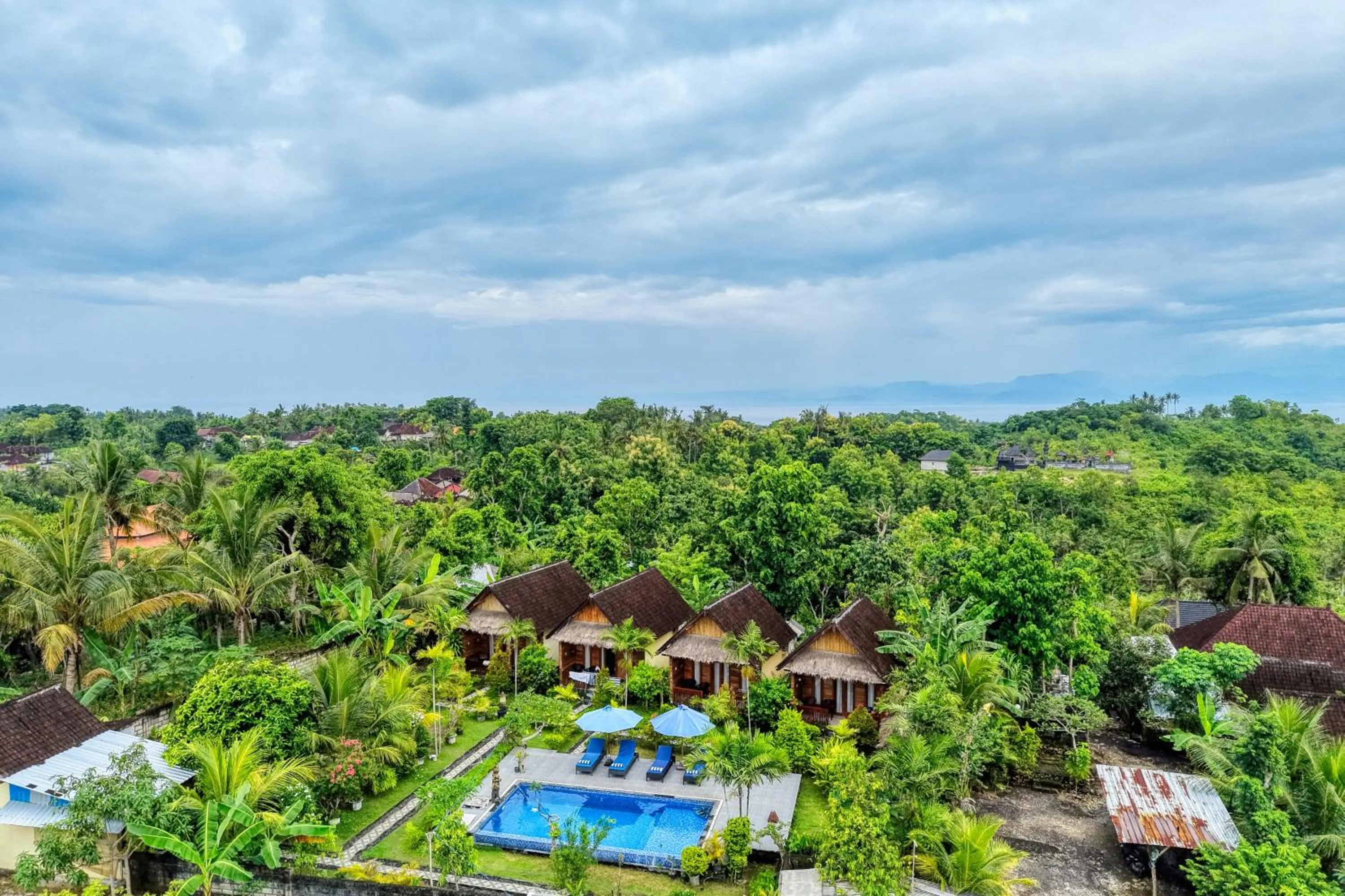 Bird's eye view in RR Cottage