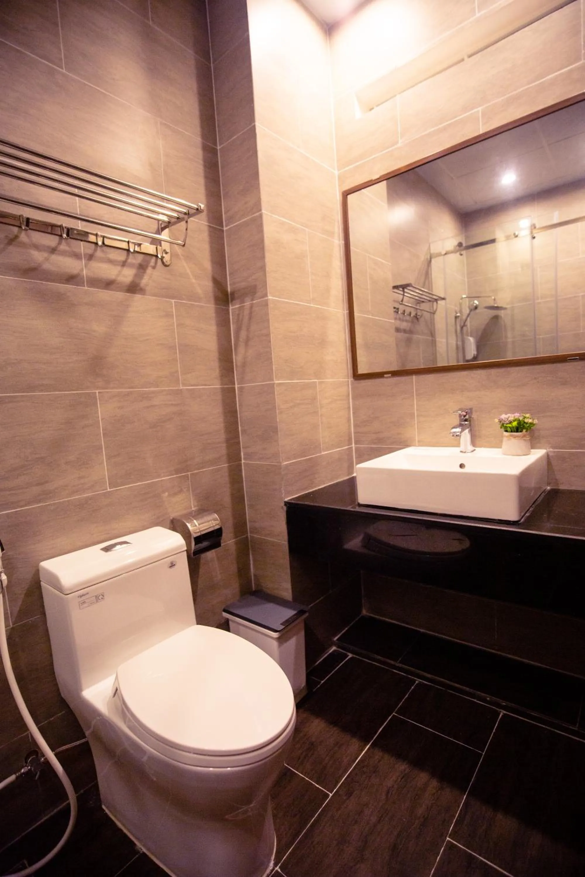 Toilet in Marina Hotel Phú Yên