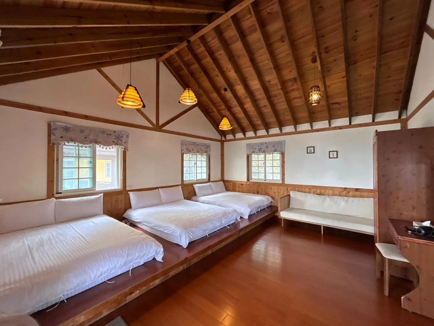 Bed in Euro Country Villa