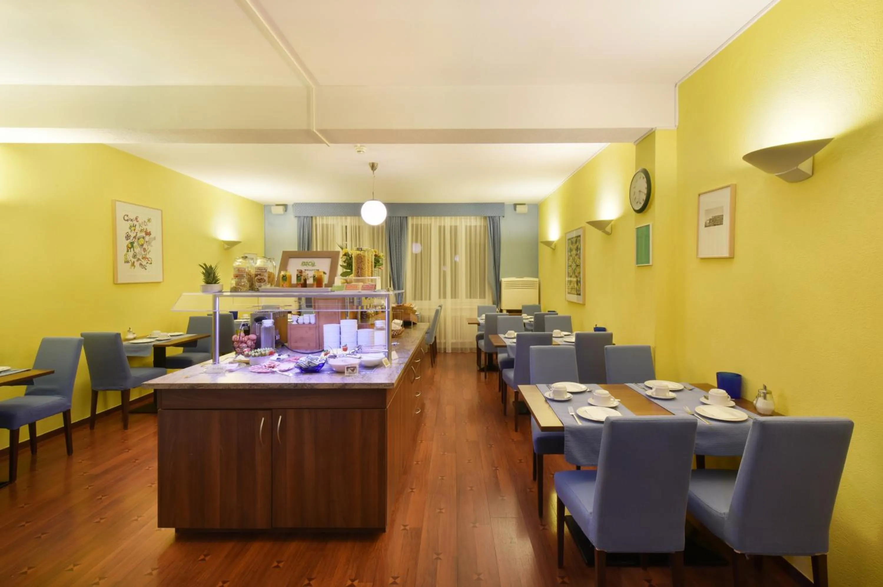 Restaurant/places to eat in Hôtel Bellerive