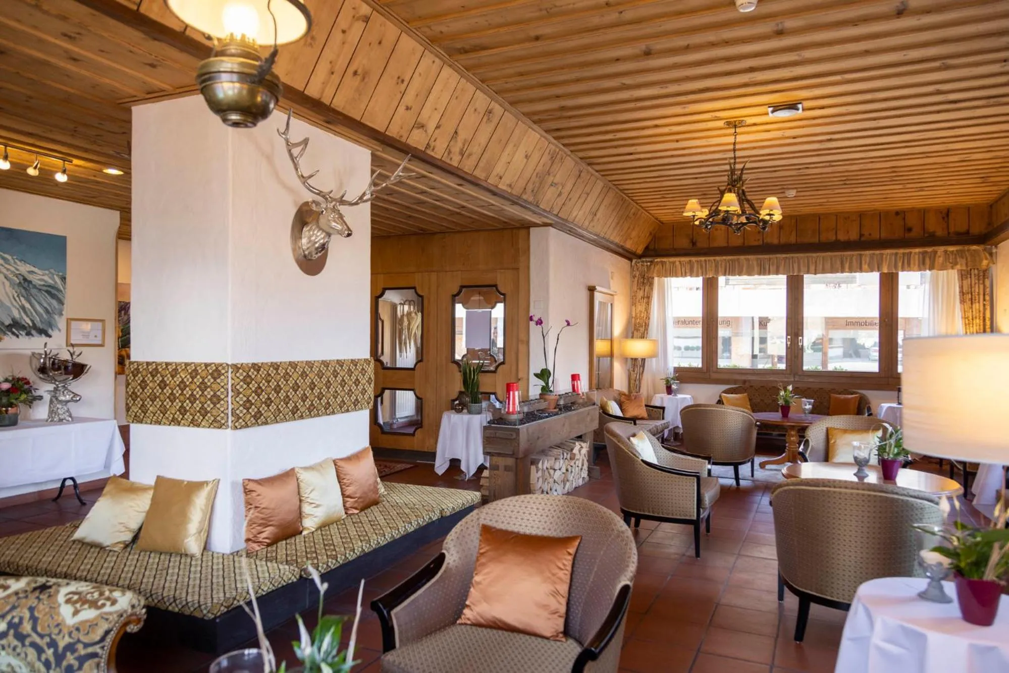 Lobby or reception in Chalet-Hotel Beau-Site