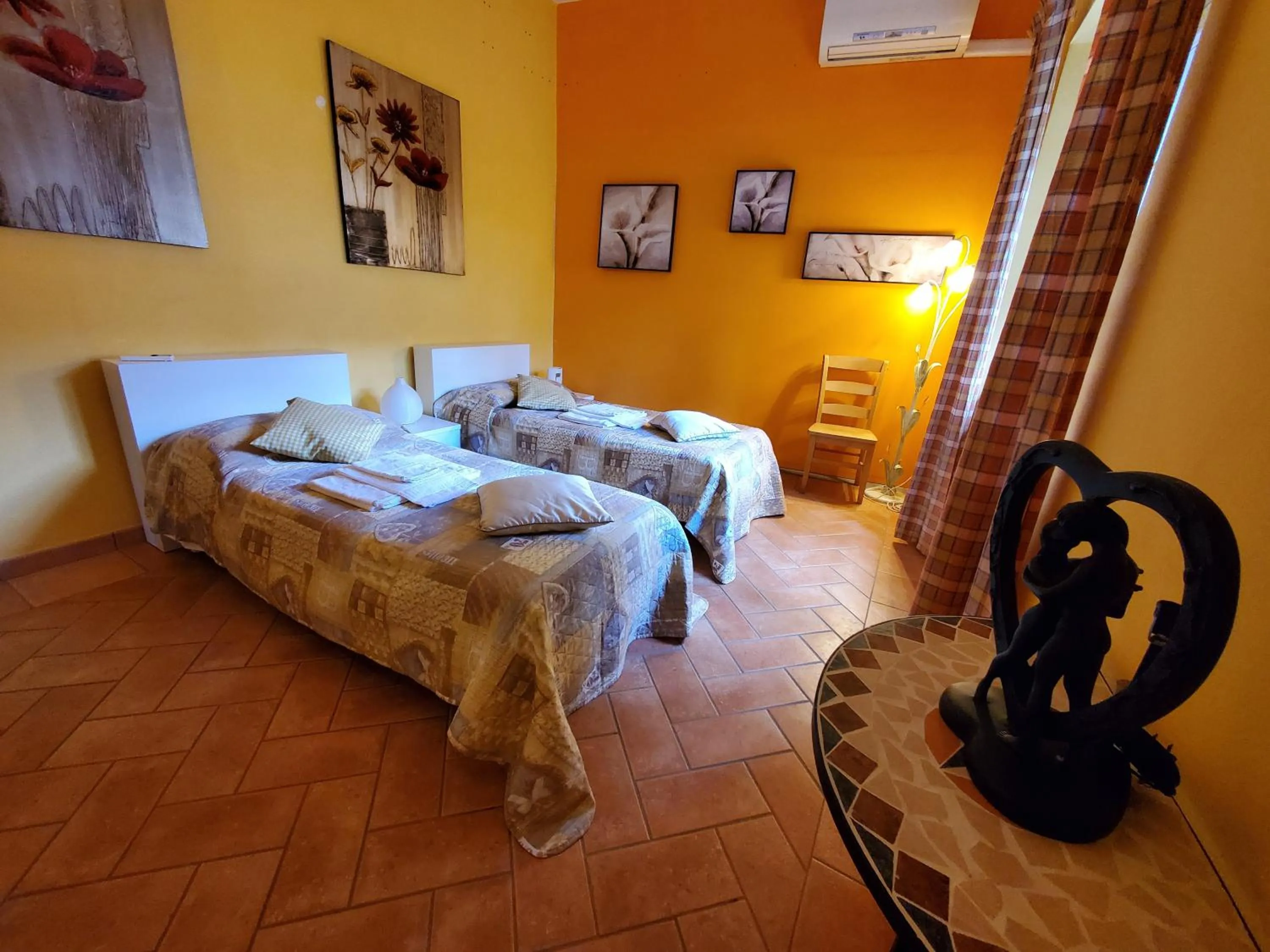 Bed in Antica Locanda La Tinara del Belvedere - Romantic Dreams -