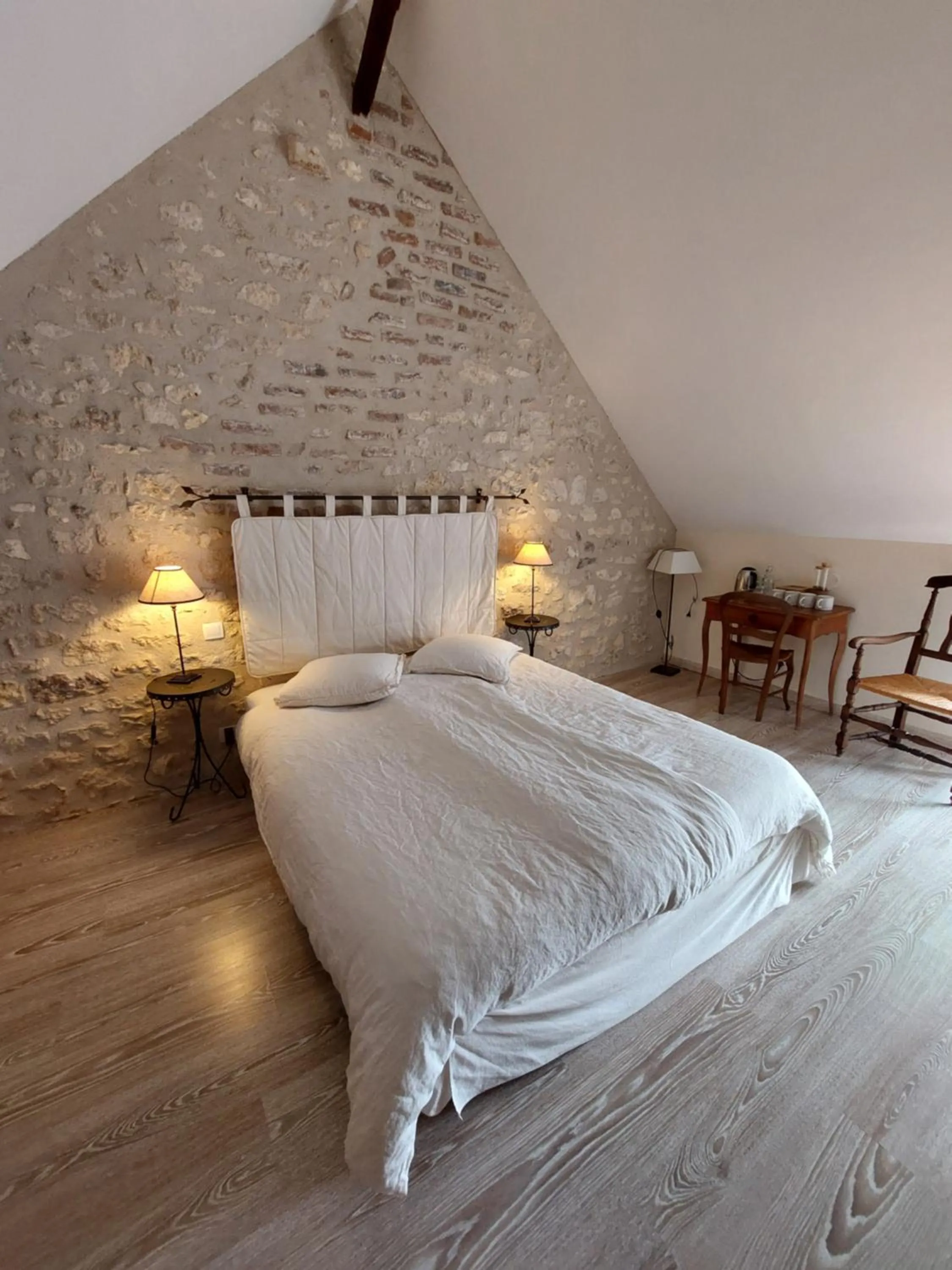 Bed in Traînefeuilles - Chambres d'hôtes proche Zoo de Beauval