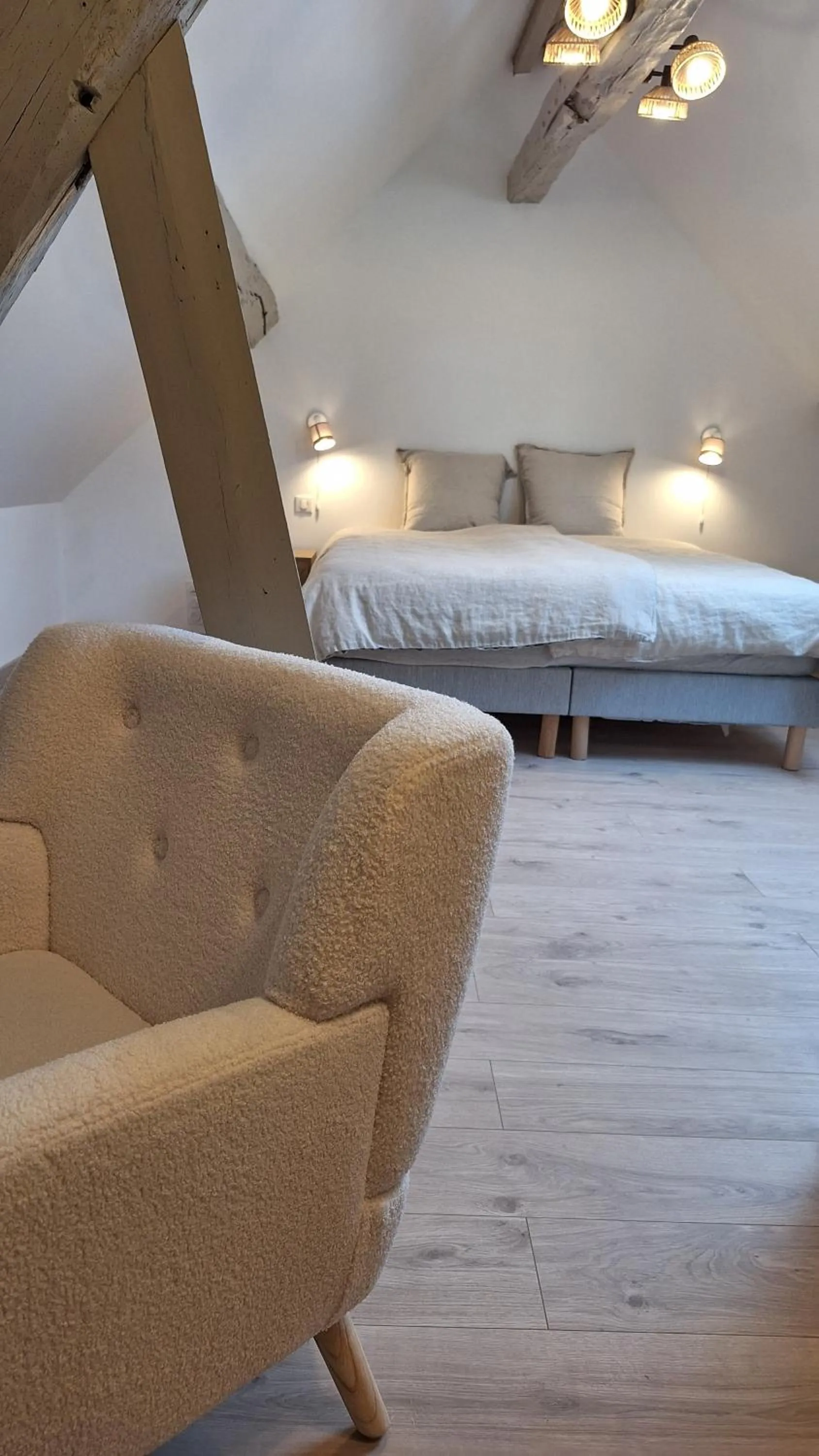 Bed in Traînefeuilles - Chambres d'hôtes proche Zoo de Beauval