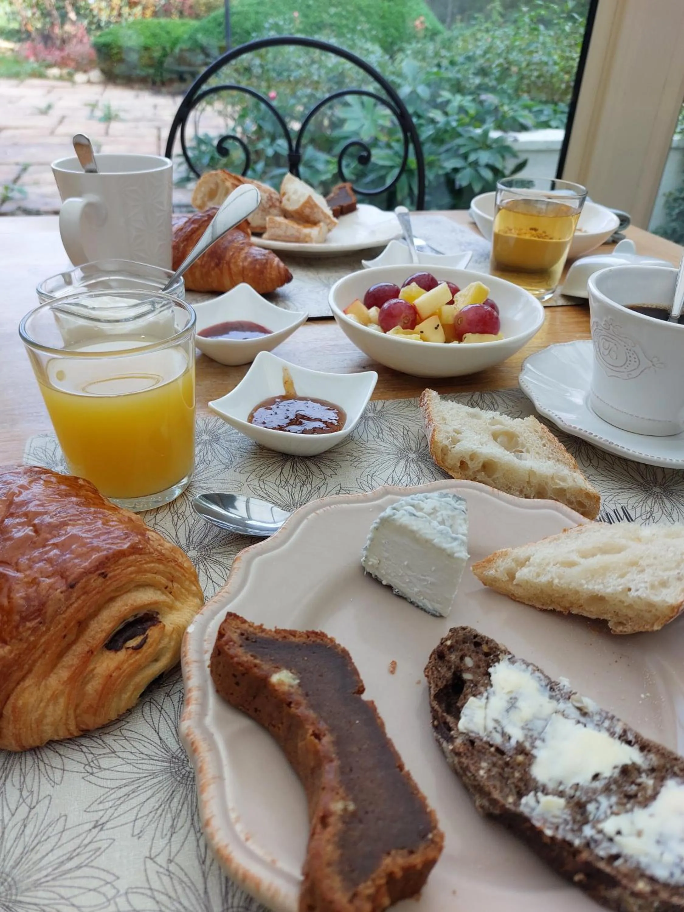 Food and drinks in Traînefeuilles - Chambres d'hôtes proche Zoo de Beauval
