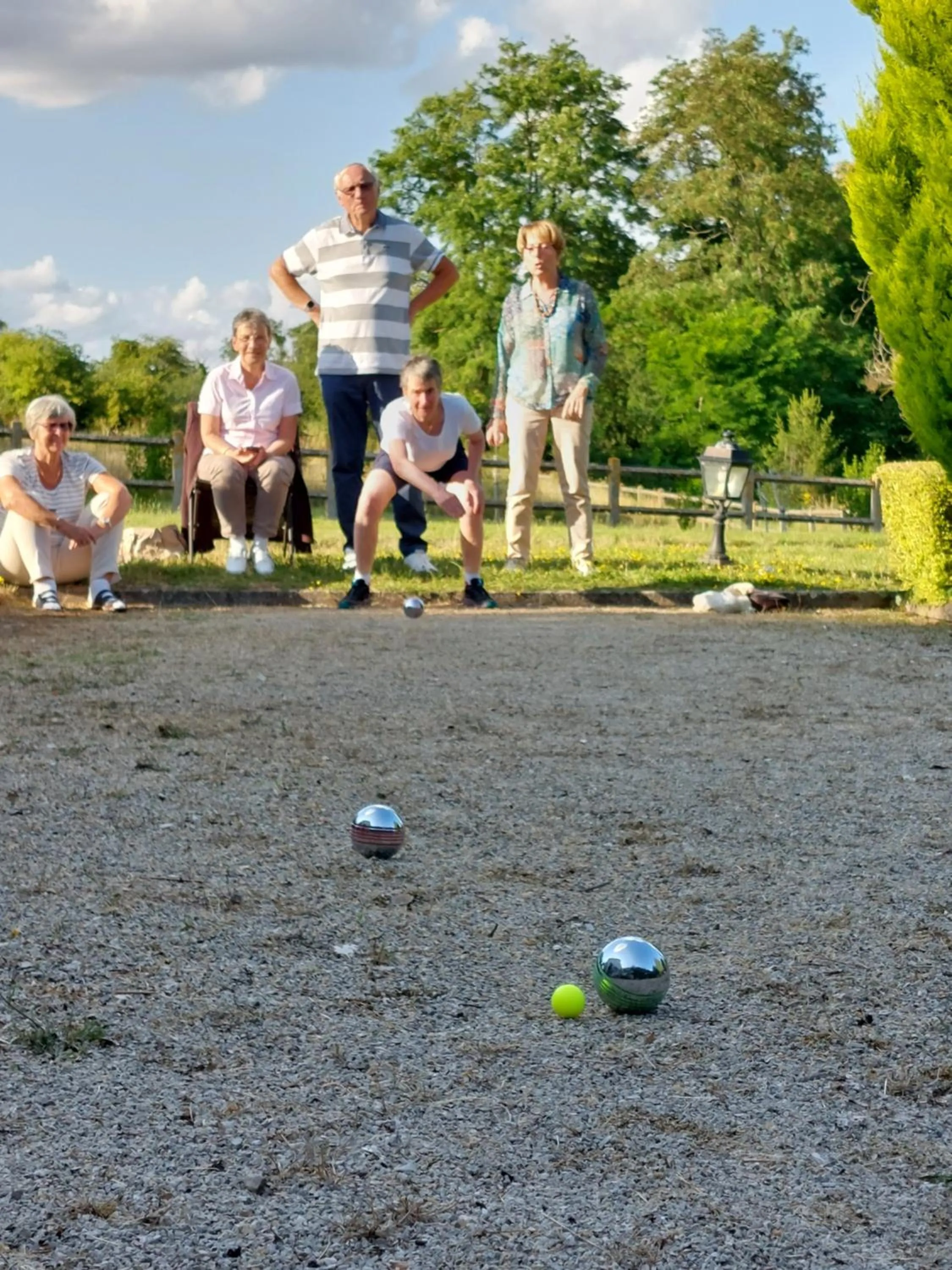 Children play ground in Traînefeuilles - Chambres d'hôtes proche Zoo de Beauval