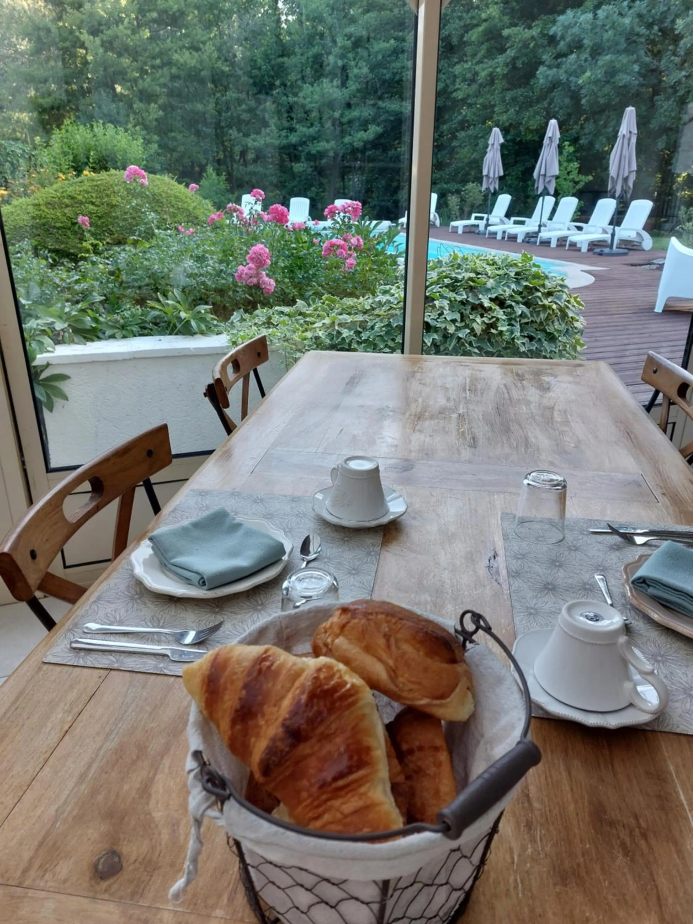 Breakfast in Traînefeuilles - Chambres d'hôtes proche Zoo de Beauval
