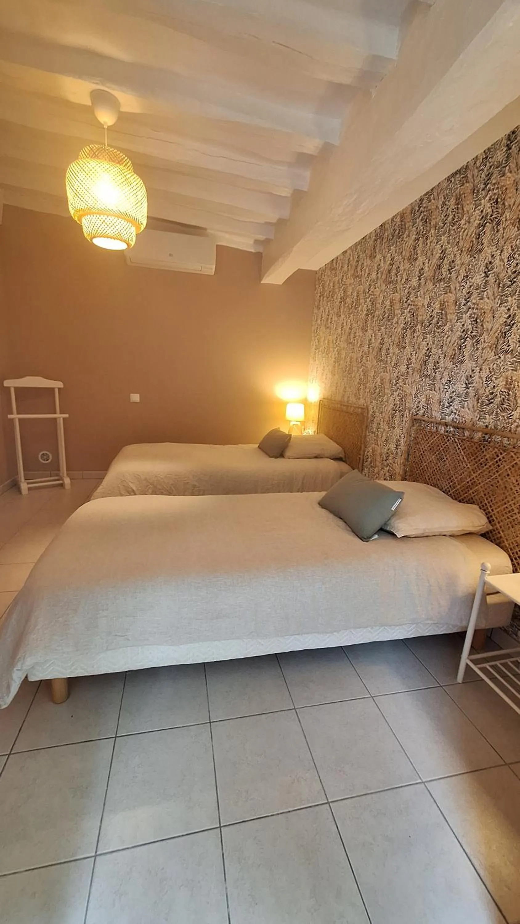 Bed in Traînefeuilles - Chambres d'hôtes proche Zoo de Beauval