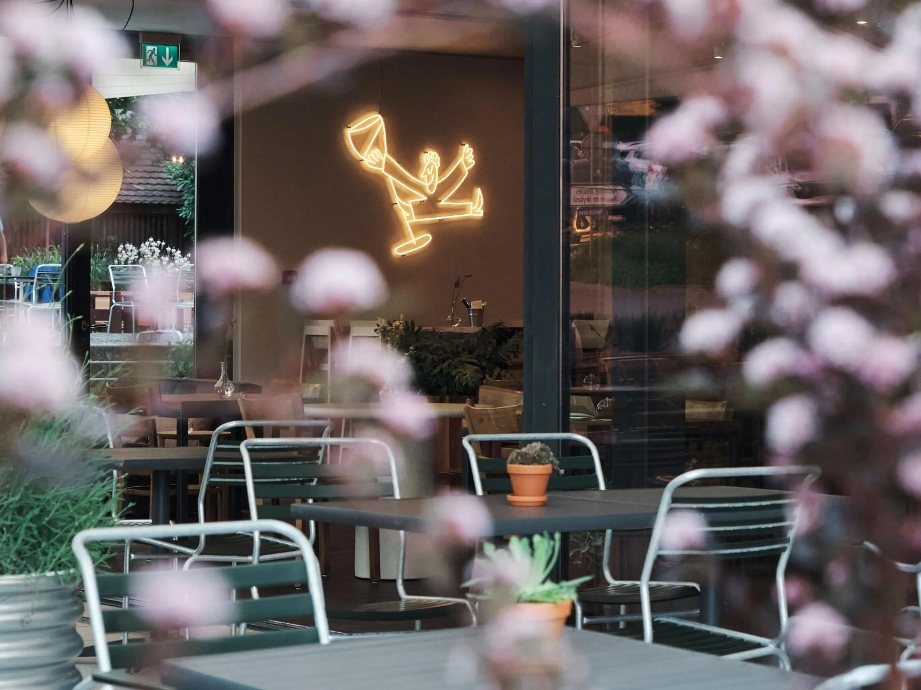 Restaurant/places to eat in Hotel Murten