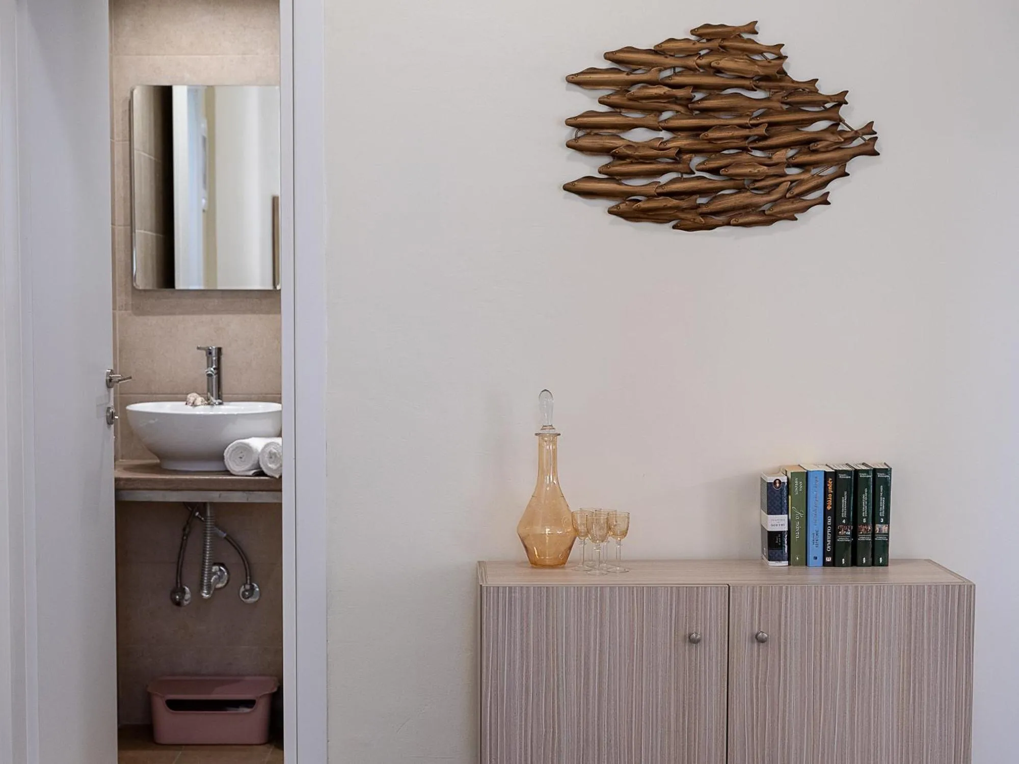 Library in Luxury Apts Heraklion Center