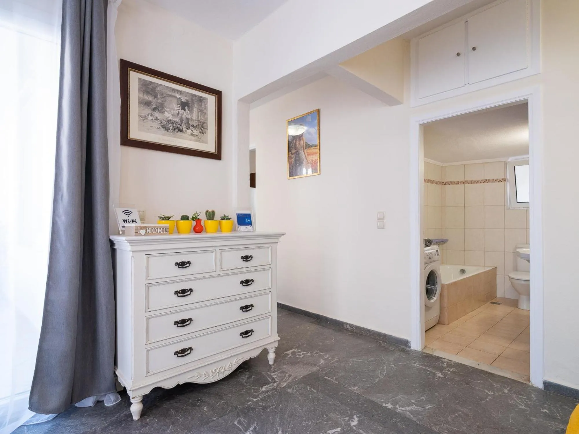 Decorative detail in Luxury Apts Heraklion Center