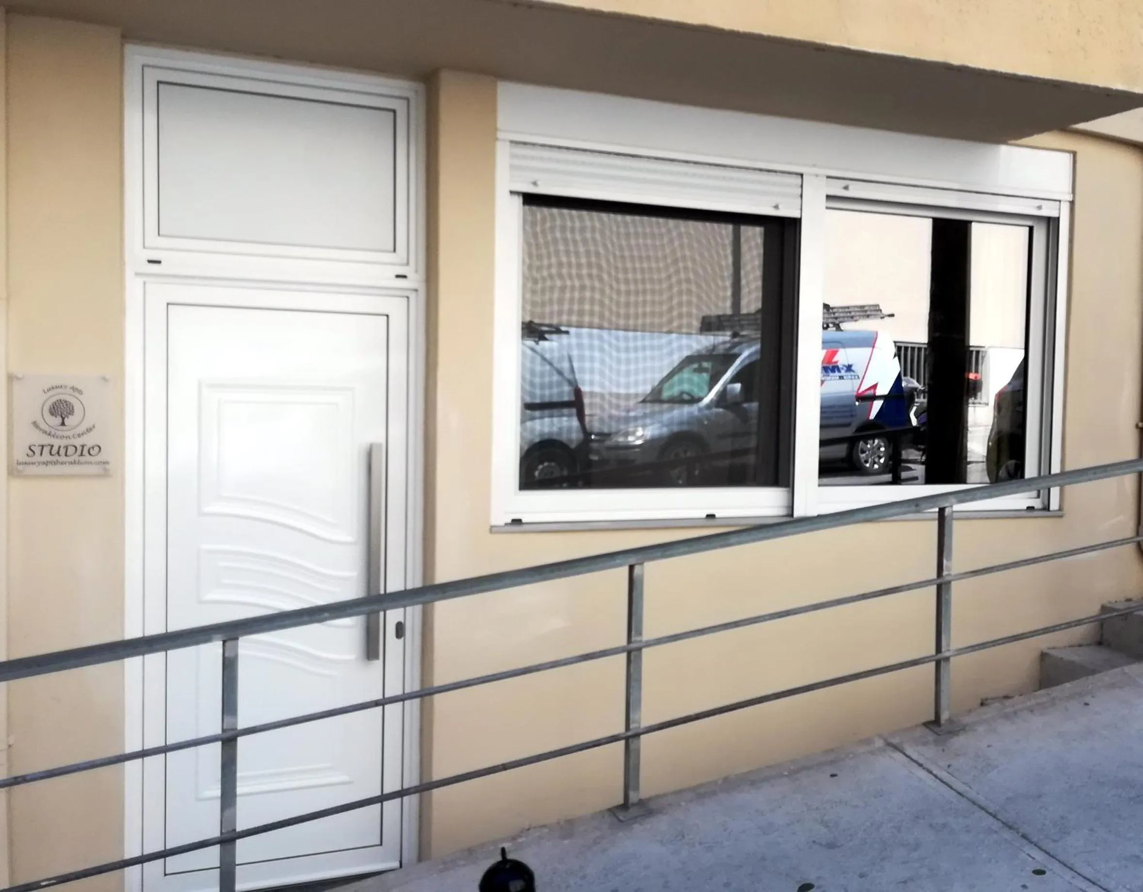 Facade/entrance in Luxury Apts Heraklion Center