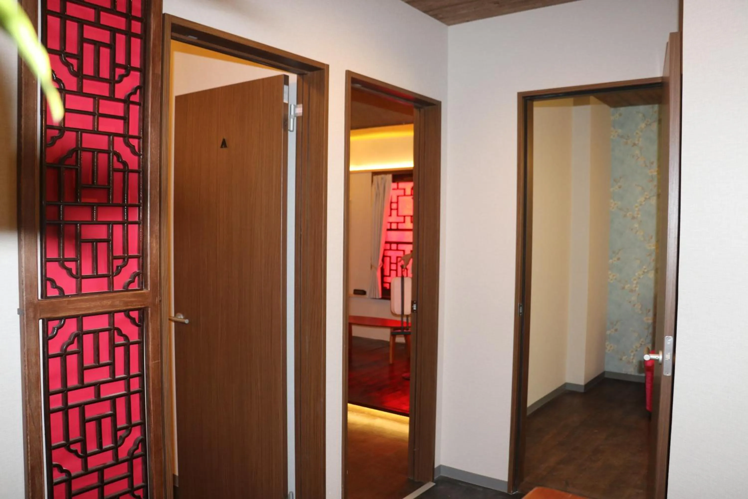 Photo of the whole room in Room Inn Shanghai 横浜中華街 Room1-ABC