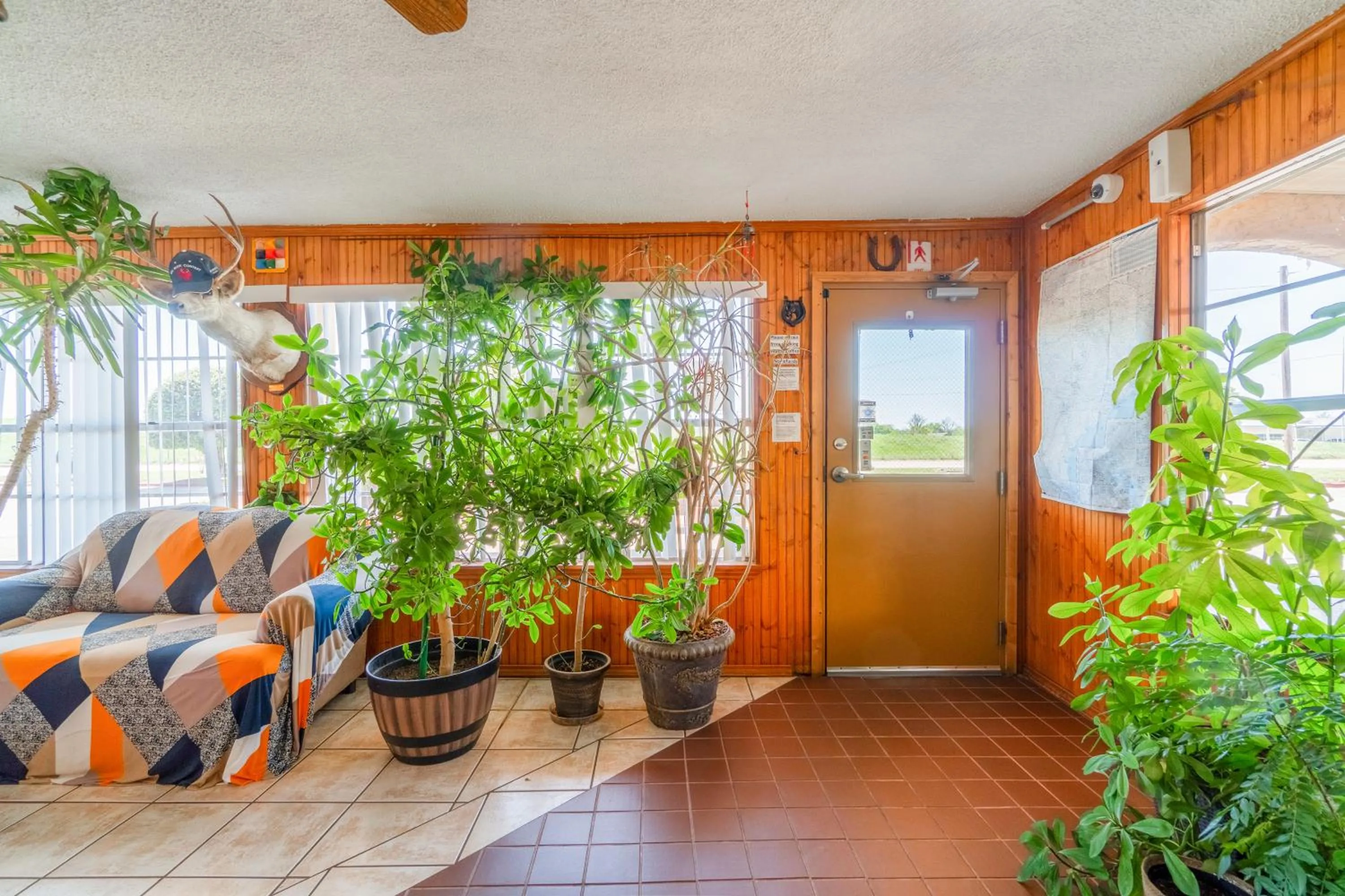 Lobby or reception in Lone Star Inn by OYO Vernon Texas Hwy 287