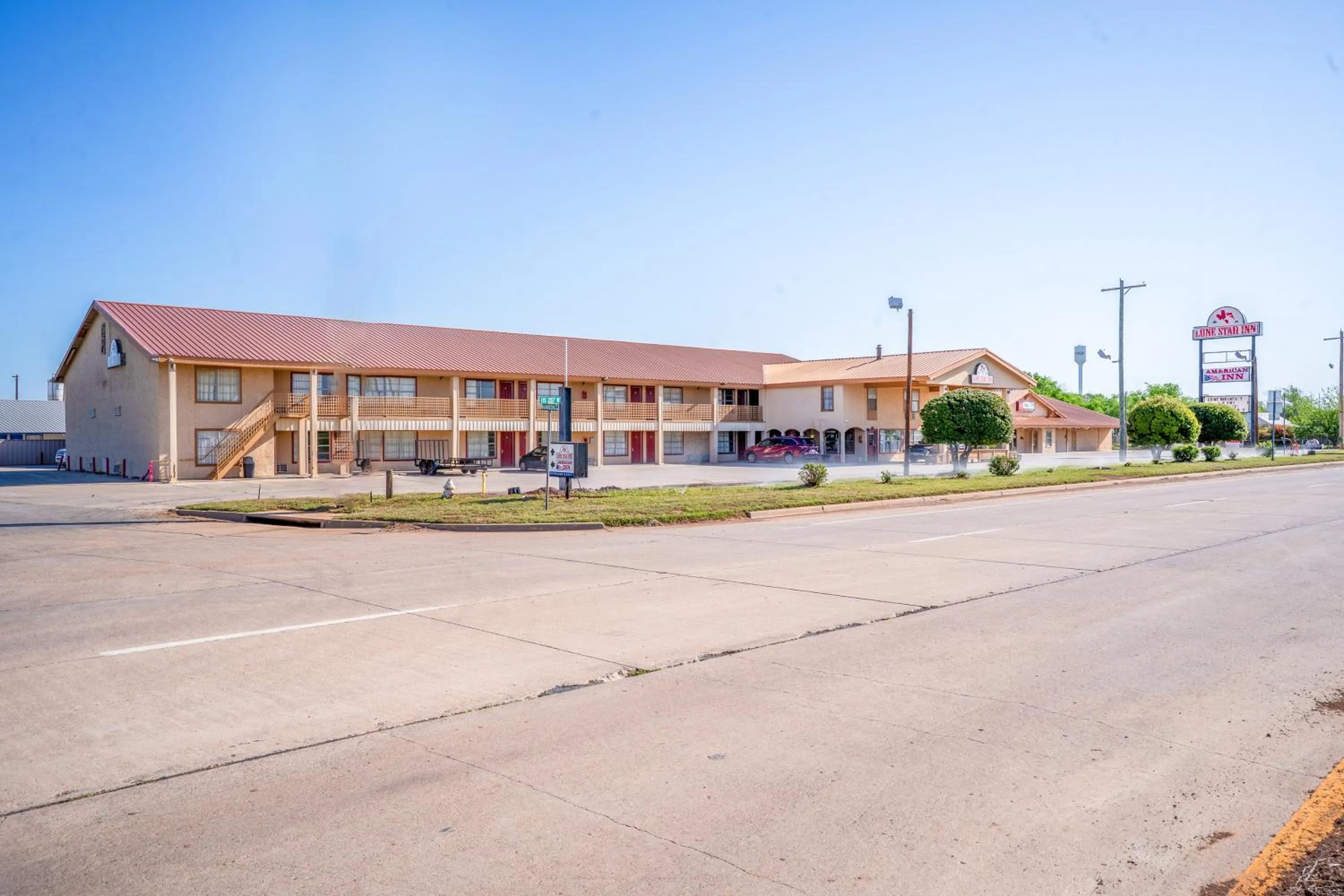 Property building in Lone Star Inn by OYO Vernon Texas Hwy 287