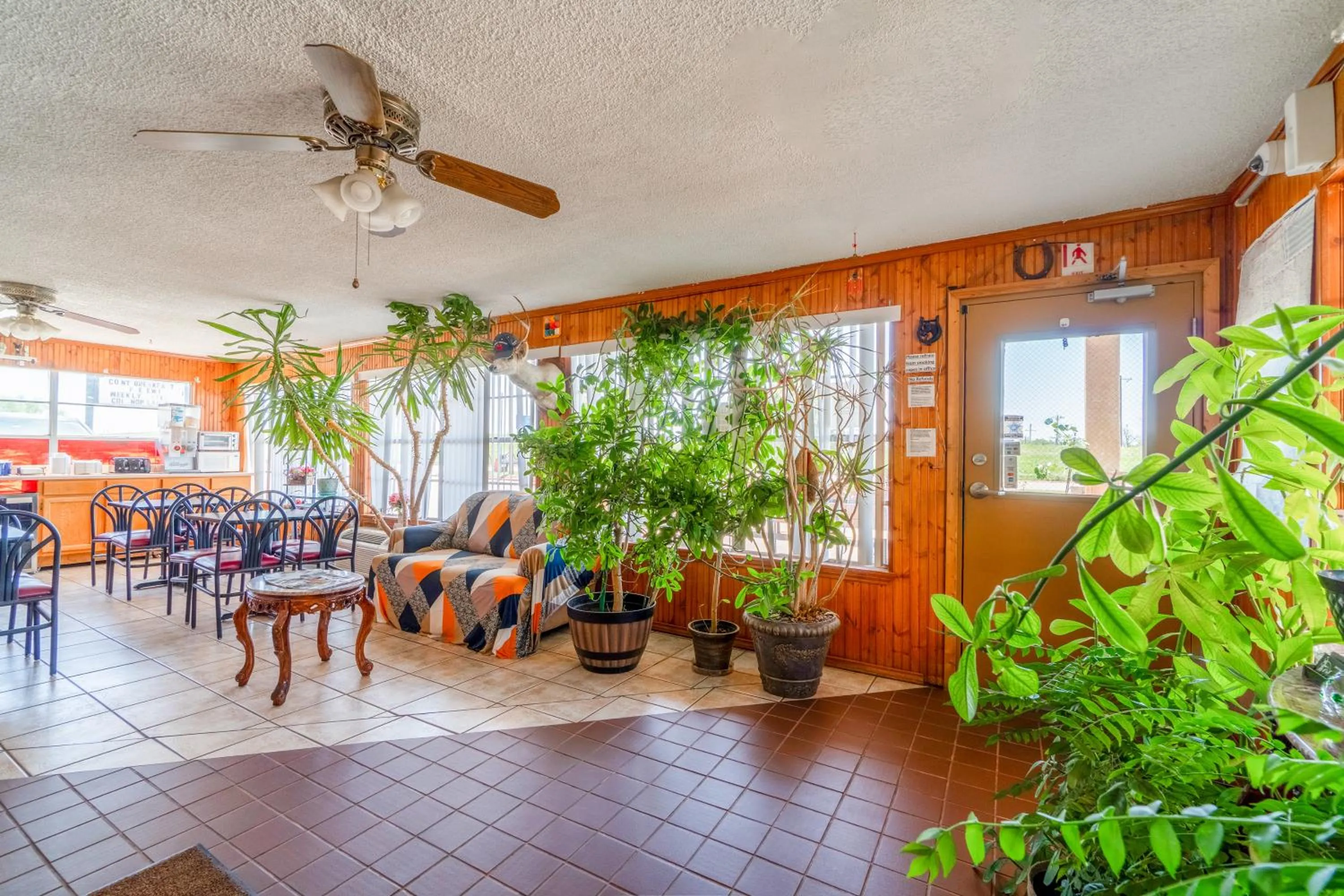 Lobby or reception in Lone Star Inn by OYO Vernon Texas Hwy 287